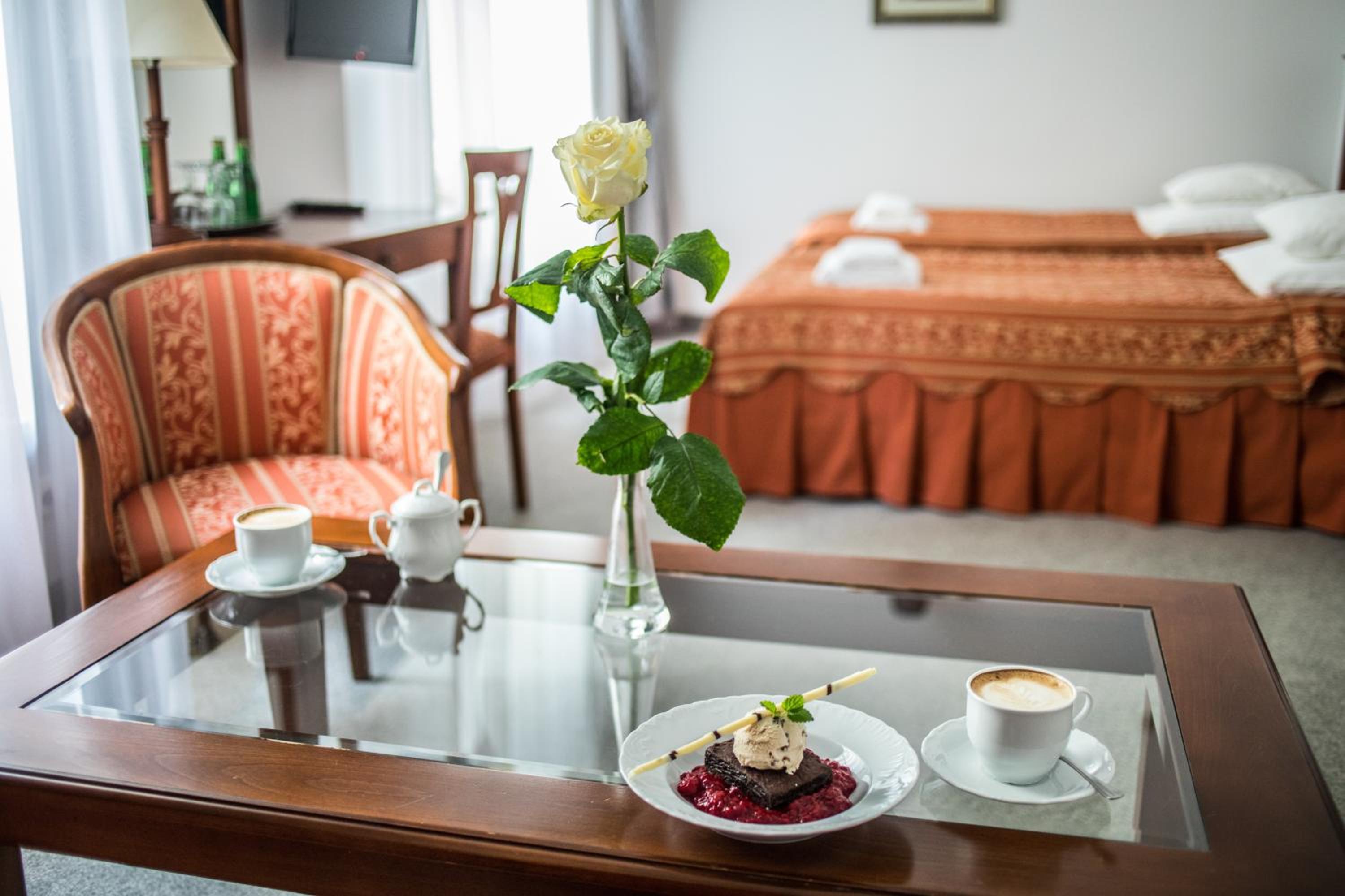 Premium Double Room - Photo 7