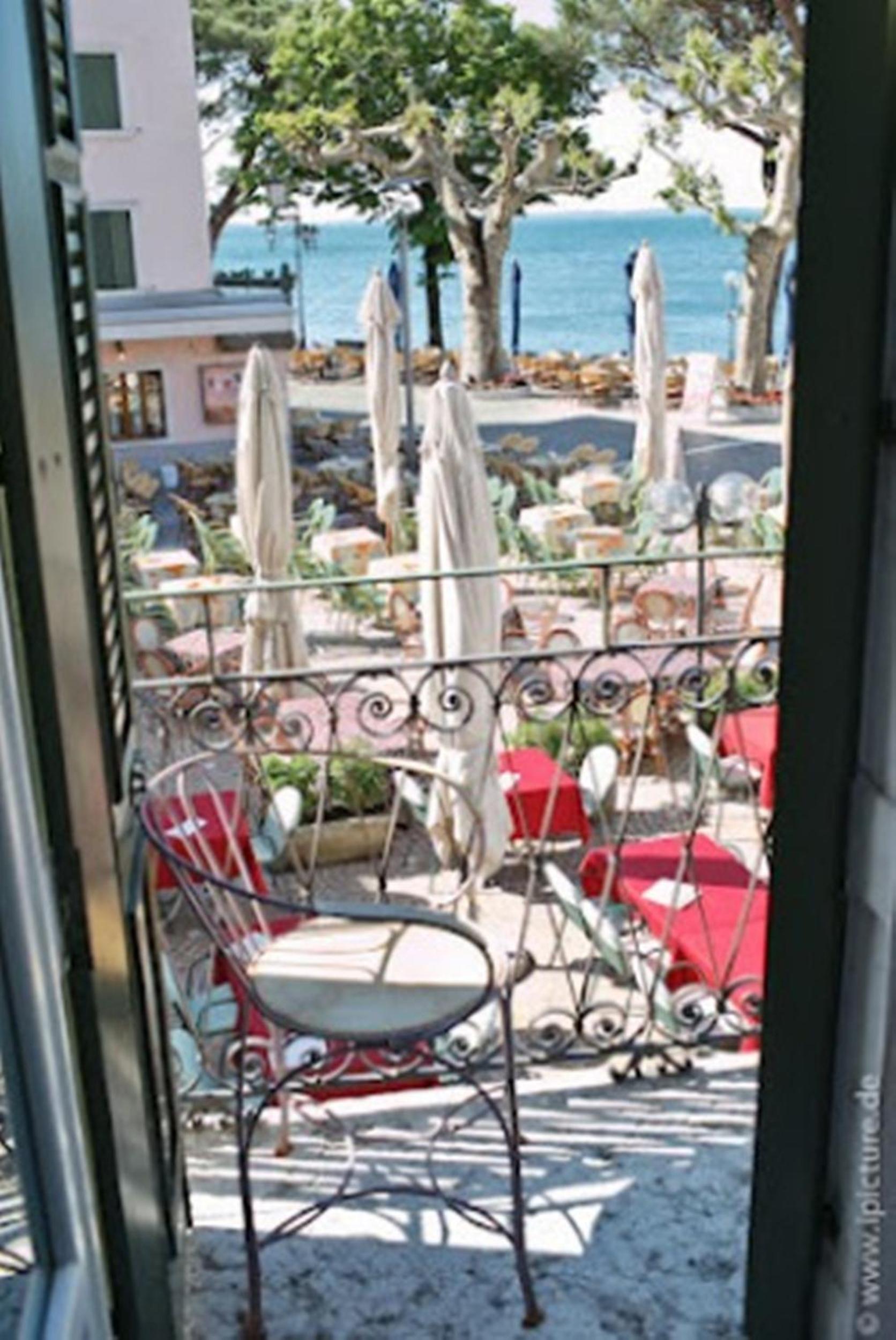 Suite - Photo 4