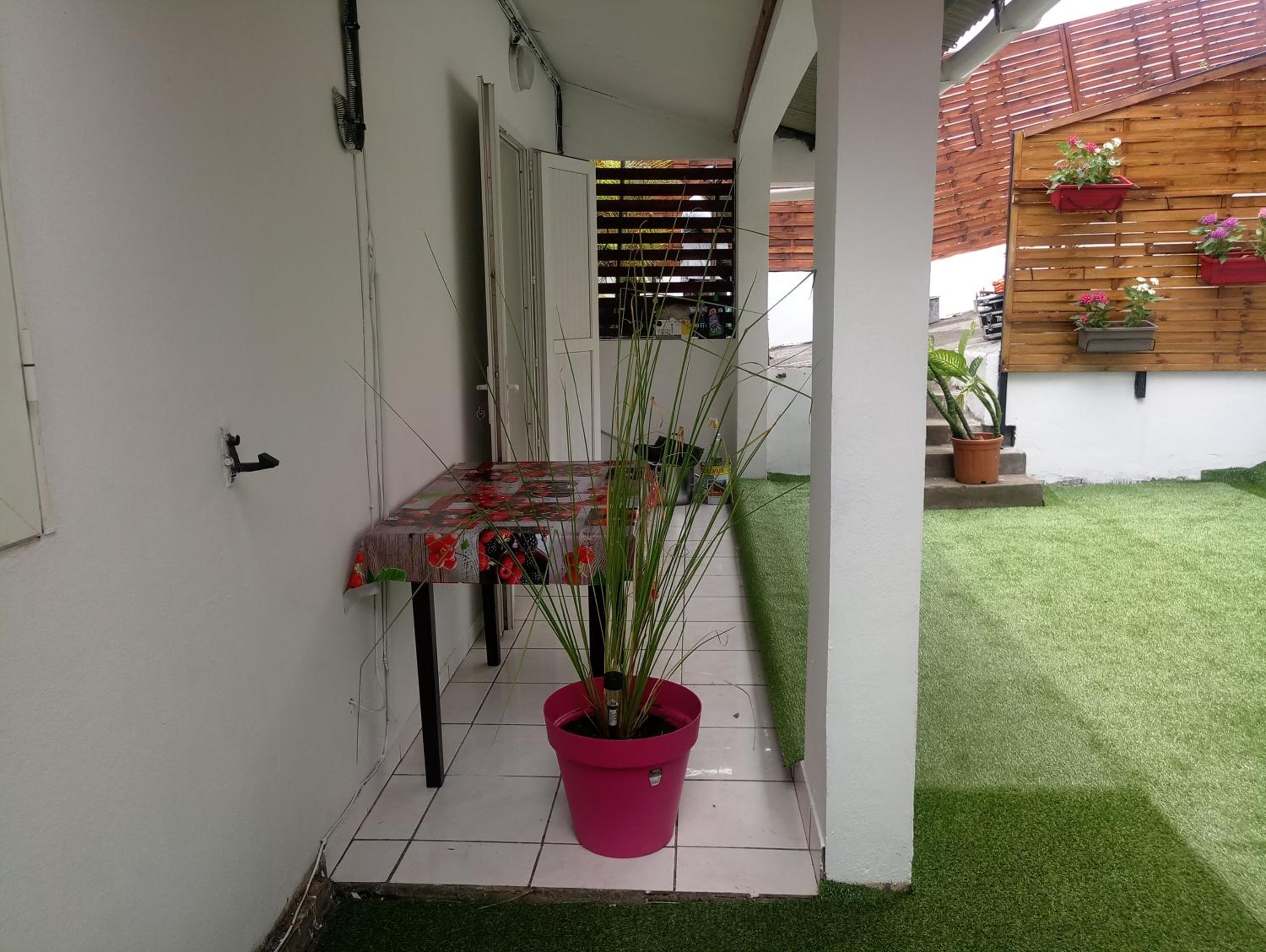 Two-Bedroom House photo 2
