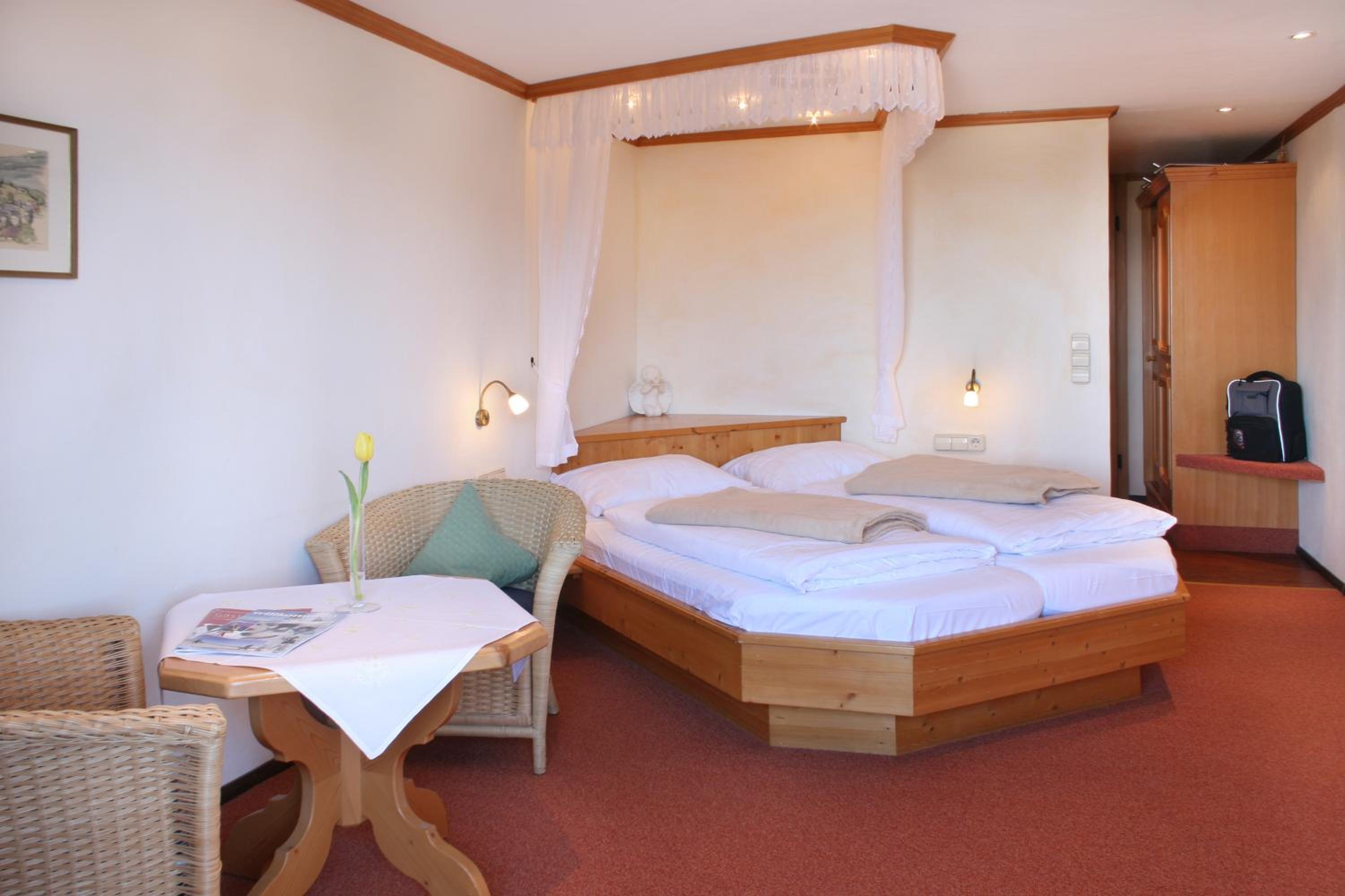 Doppelzimmer Teilweise mit Balkon - Photo 1