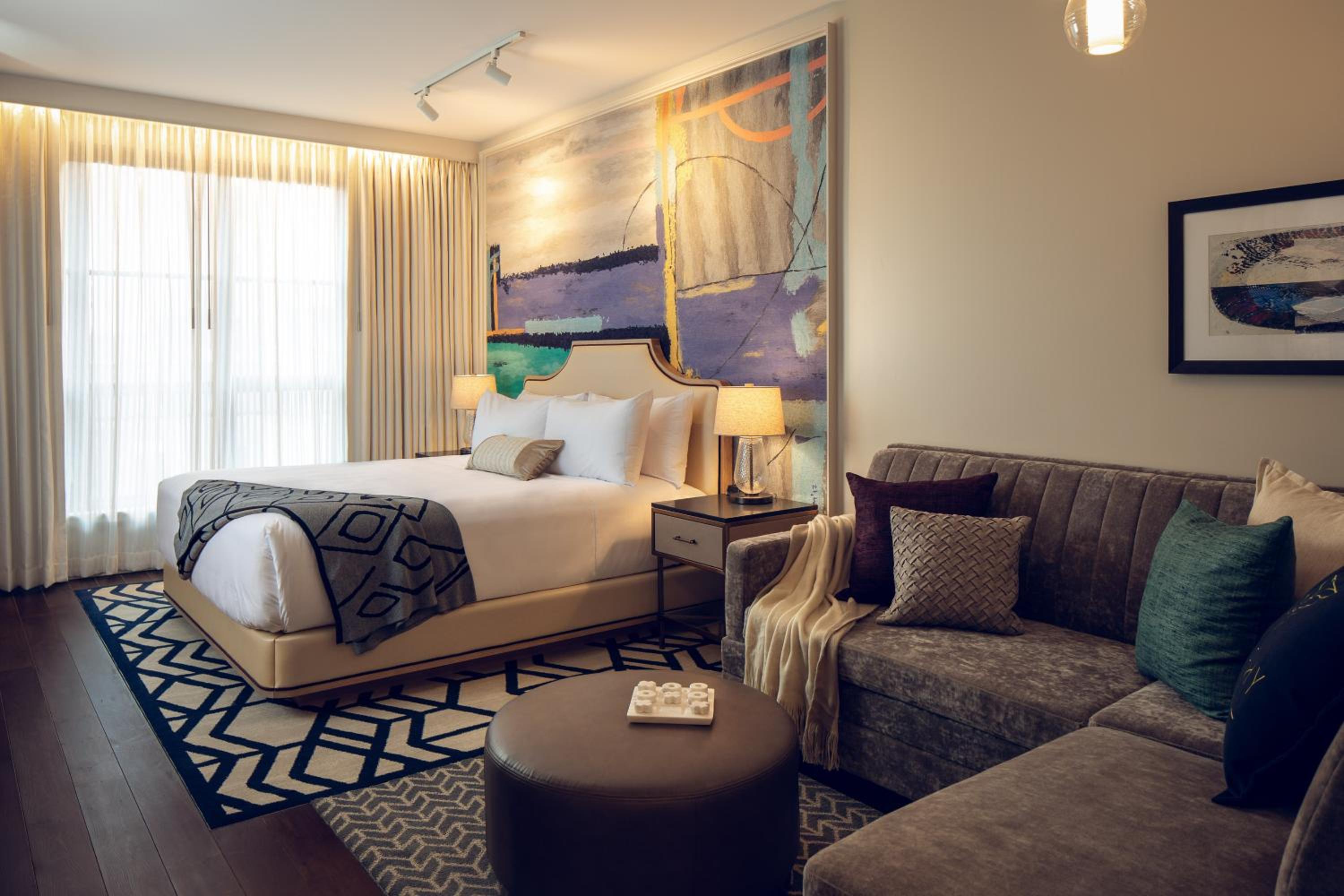 Deluxe King Room photo 2