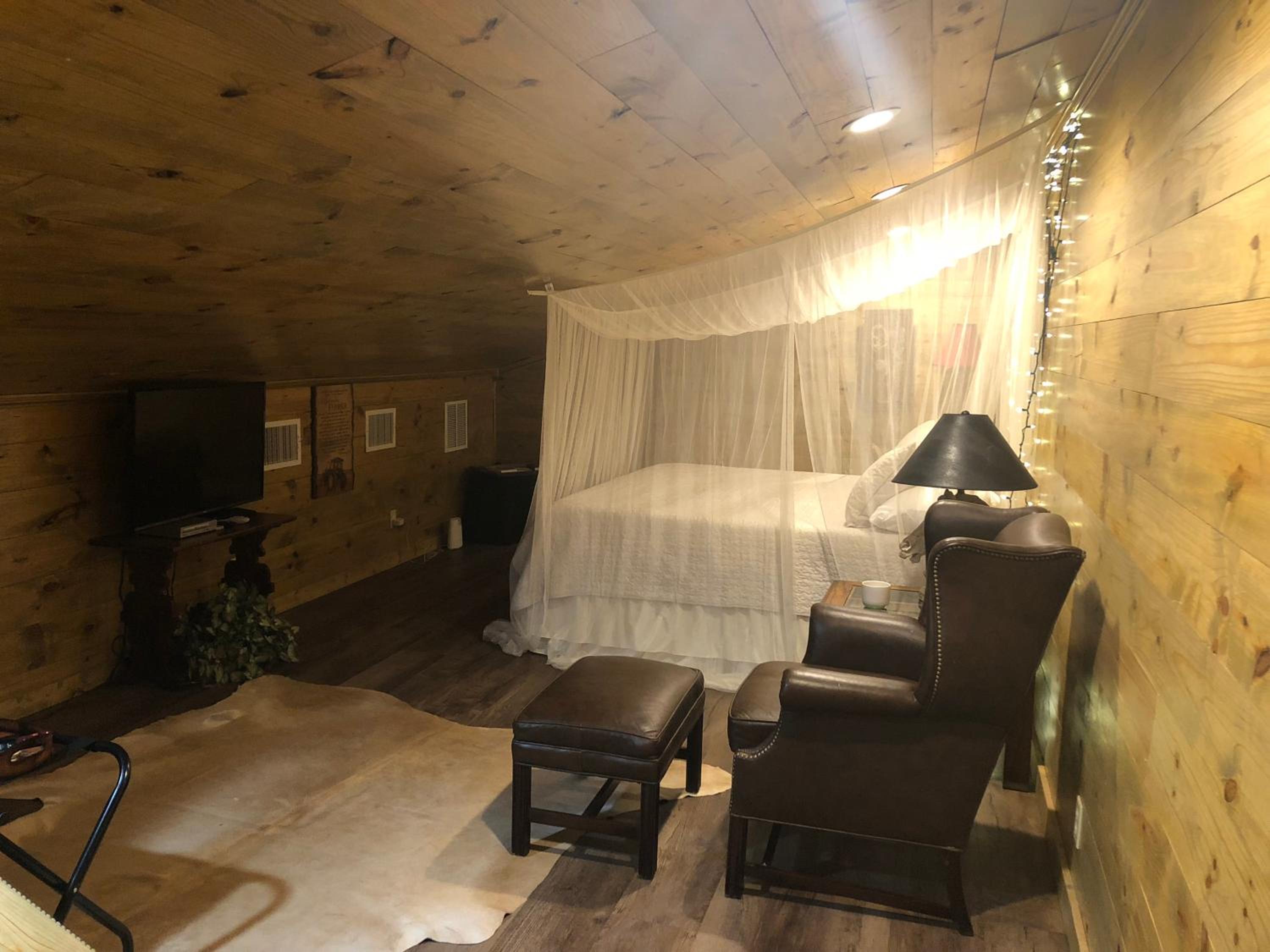 One-Bedroom House photo 1