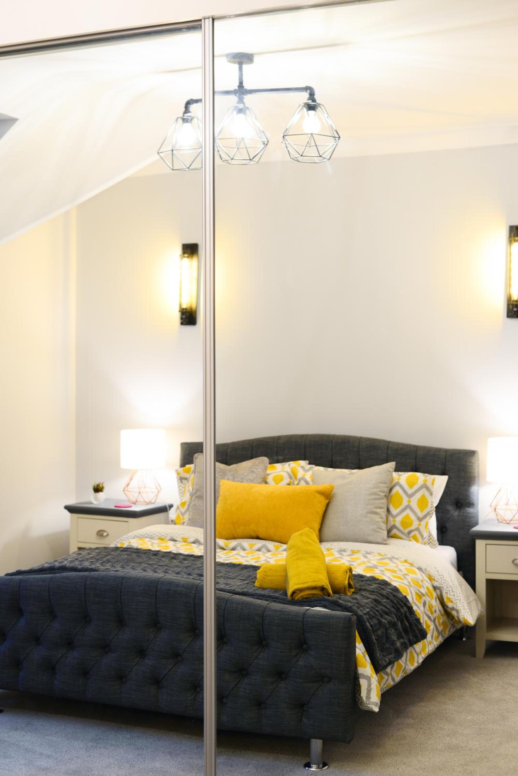 Two-Bedroom Apartment - Photo 3