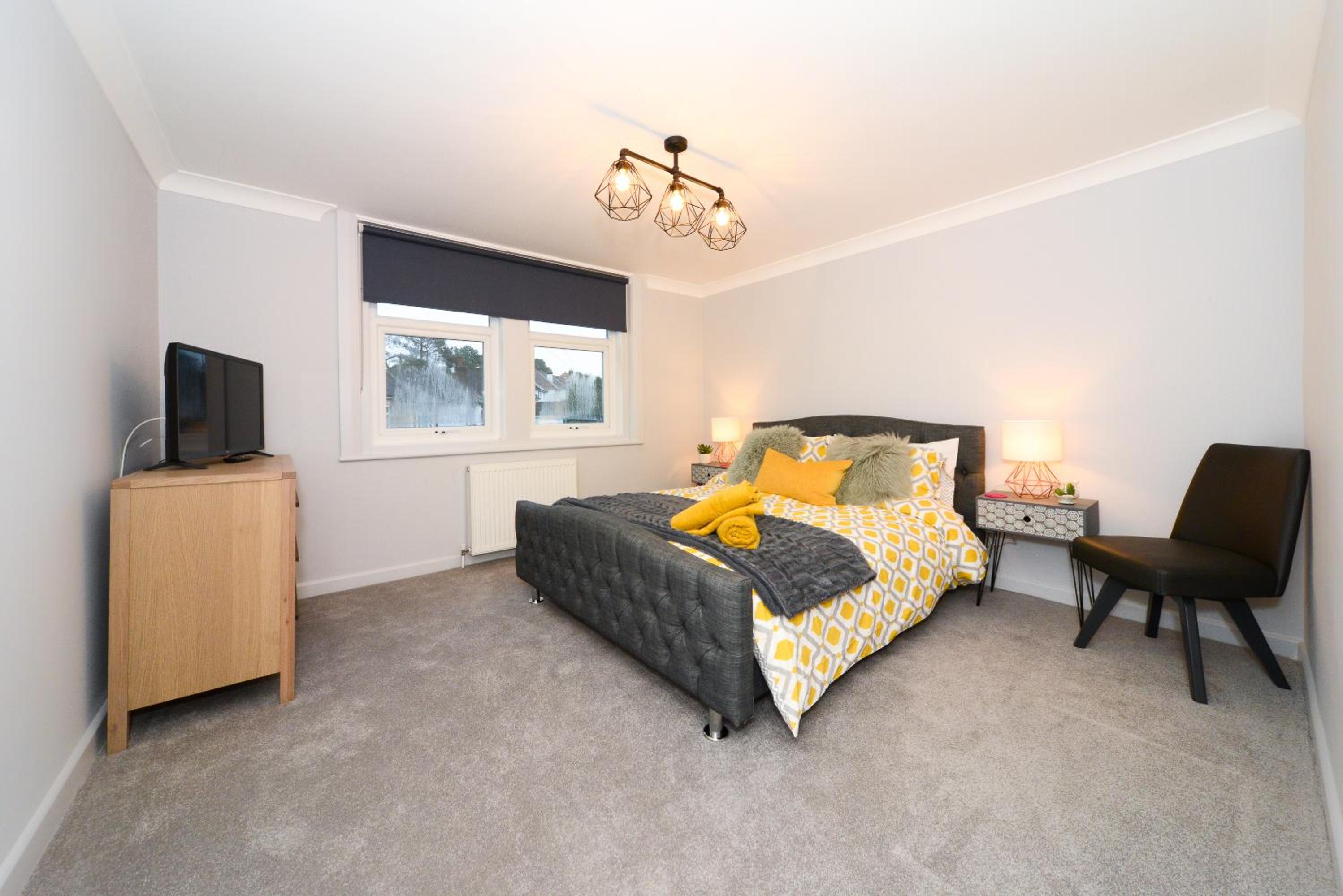 Two-Bedroom Apartment - Photo 22