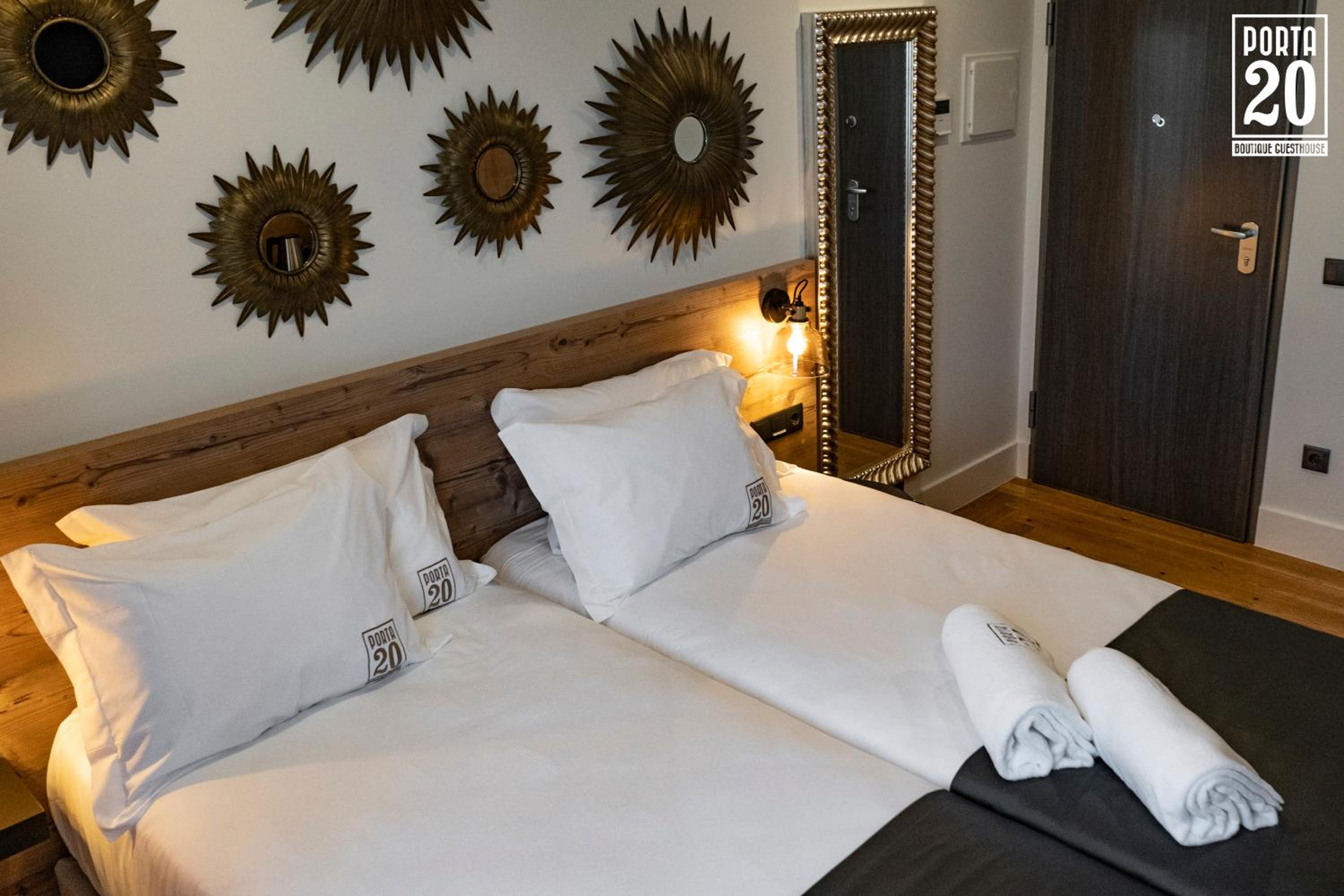 Twin Room - Photo 5