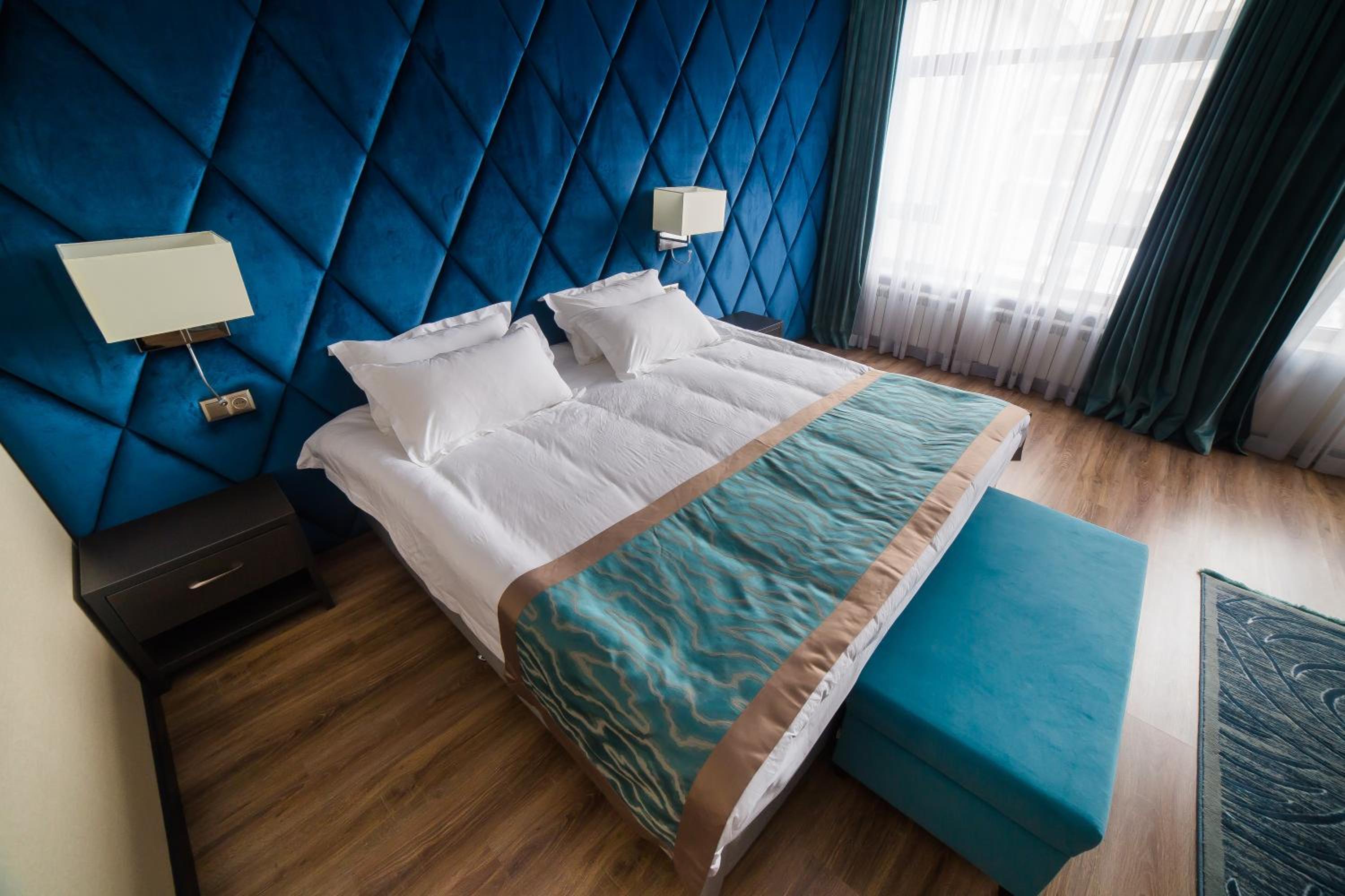 Suite - Photo 7