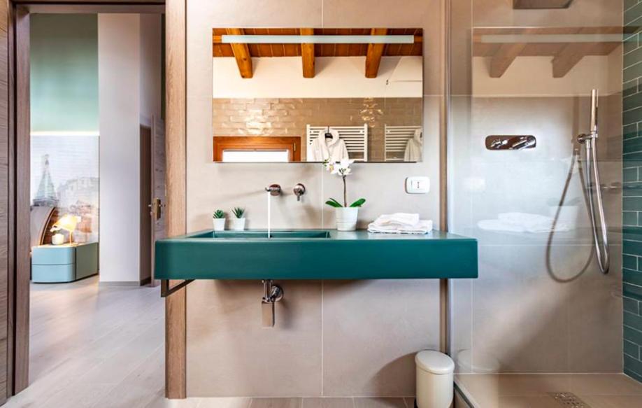 Family Suite - Photo 11