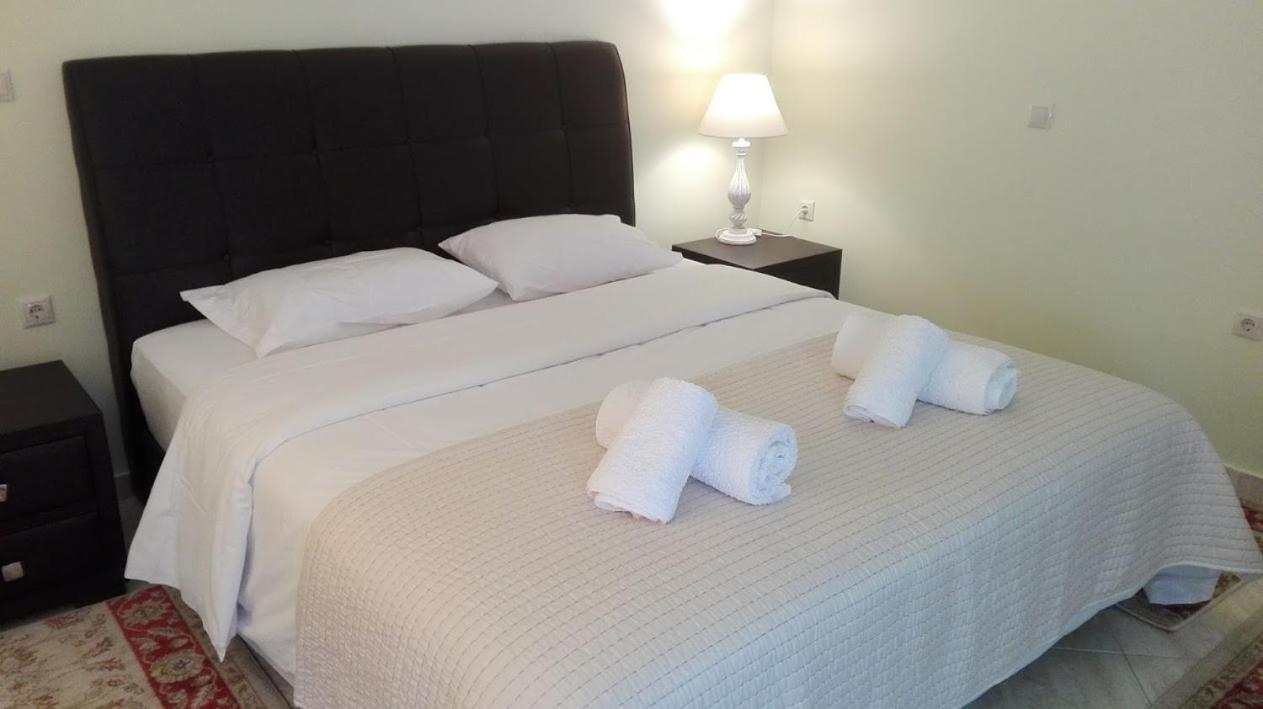 Deluxe Room - Photo 1