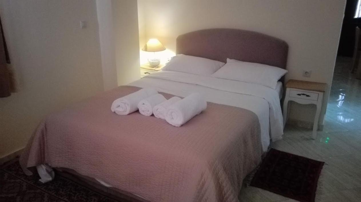 Deluxe Room - Photo 3