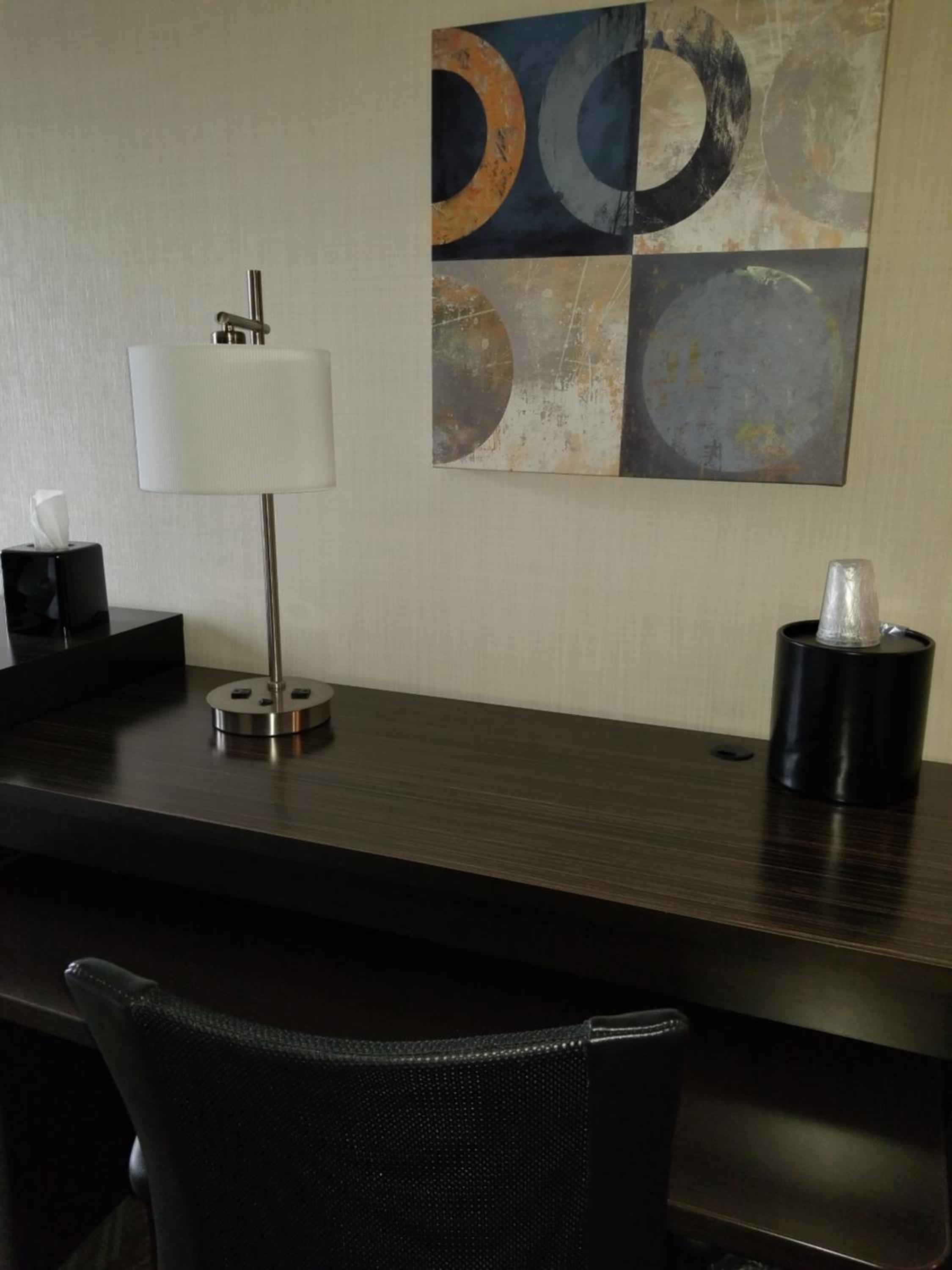 Standard King Room - Photo 4
