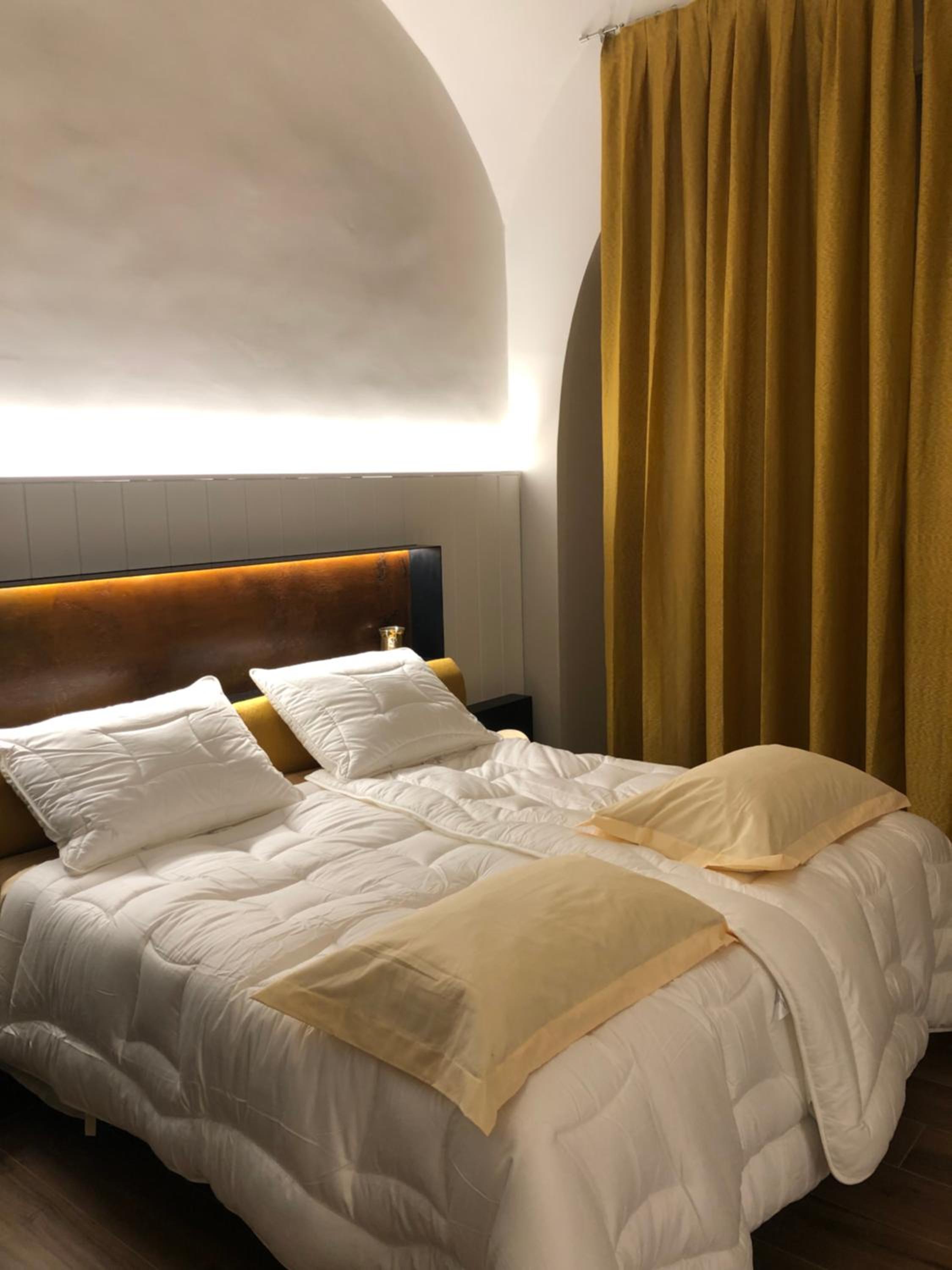 Deluxe Junior Suite - Photo 5