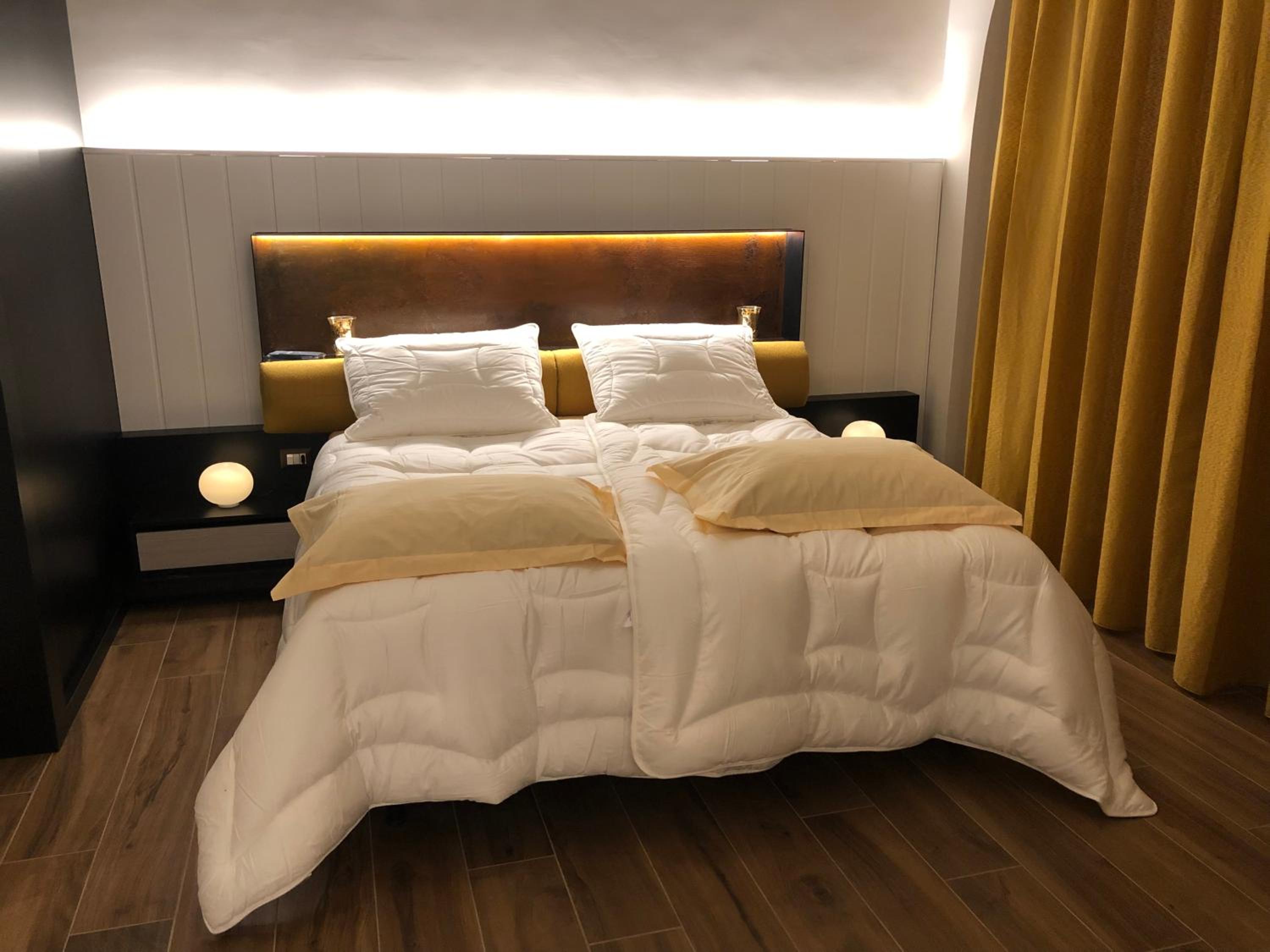 Deluxe Junior Suite - Photo 10