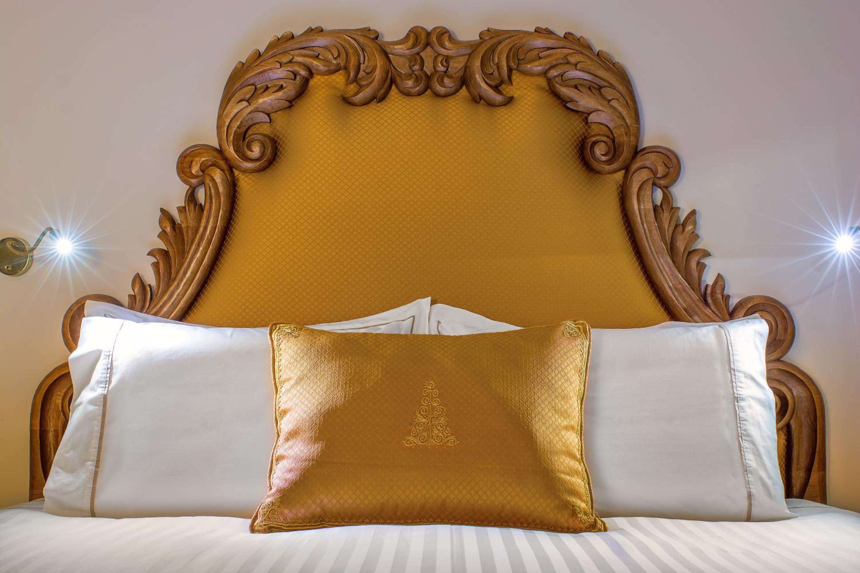 Standard Double Room - Photo 5