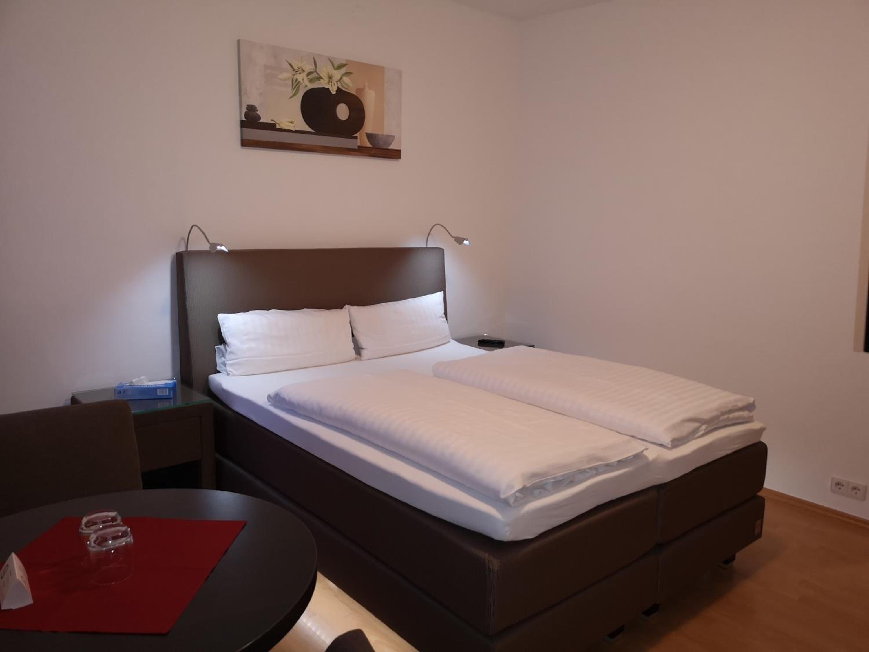 Standard Double Room - Photo 1