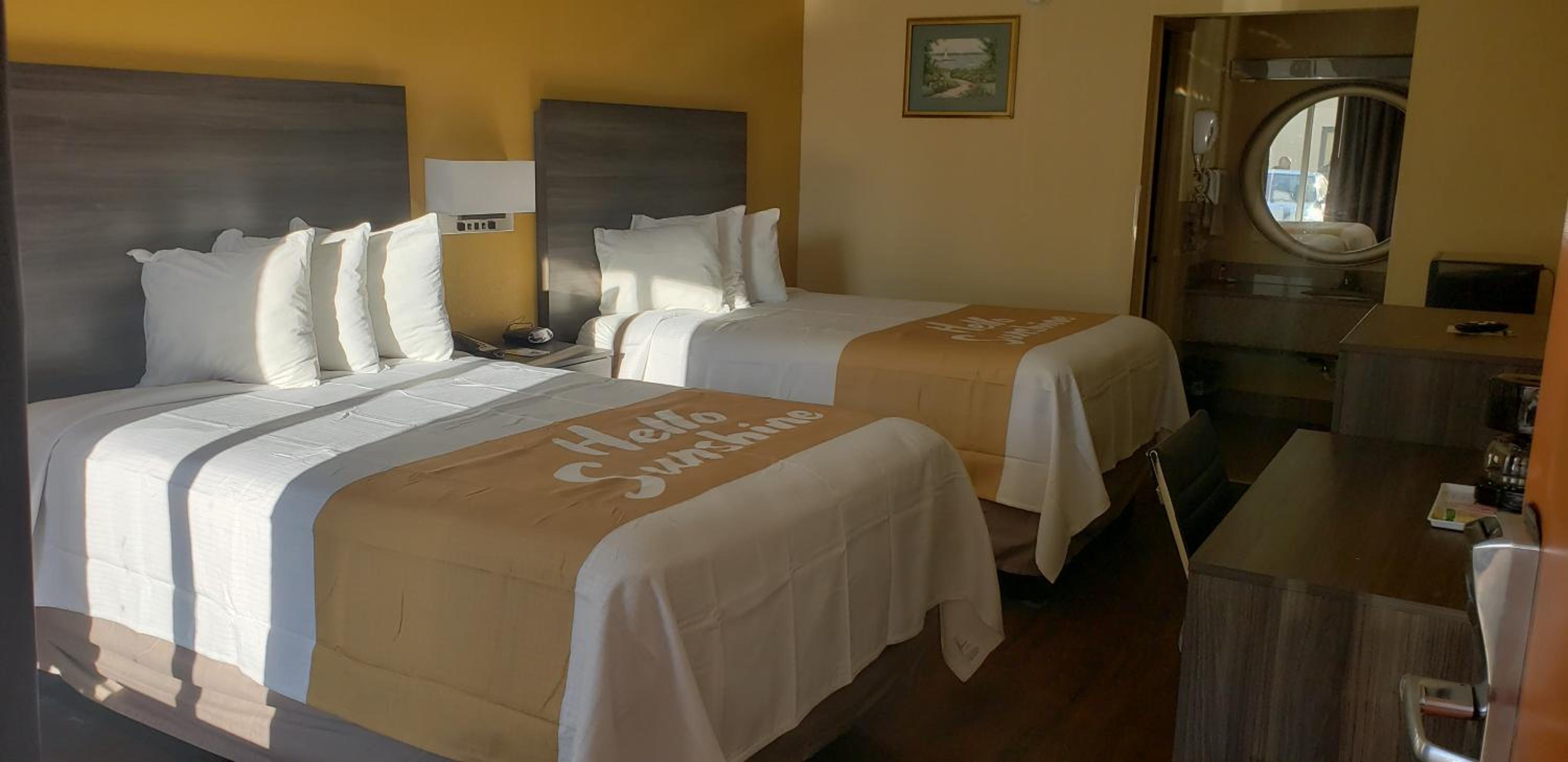 Double Room With Two Double Beds - Non-Smoking photo 3