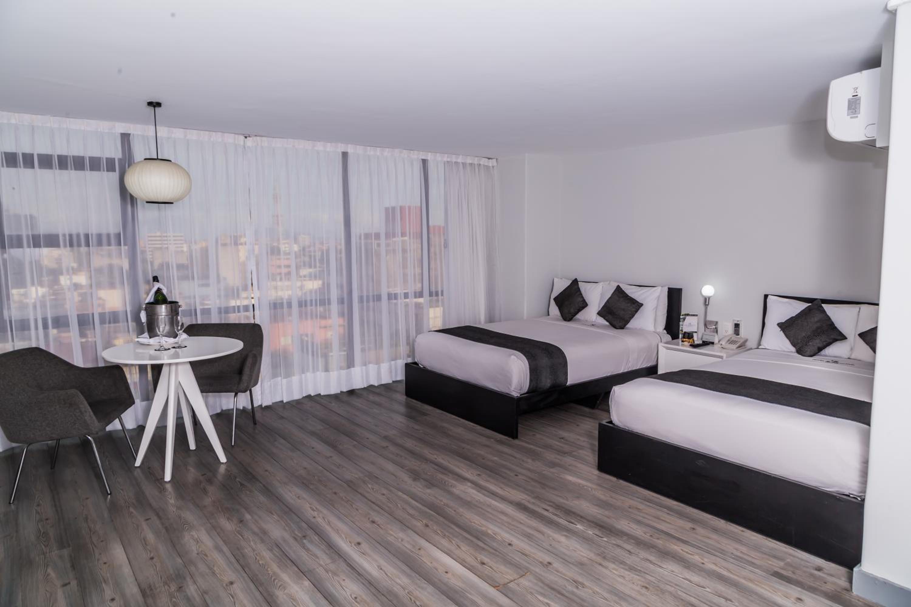 Deluxe Double Room - Photo 8