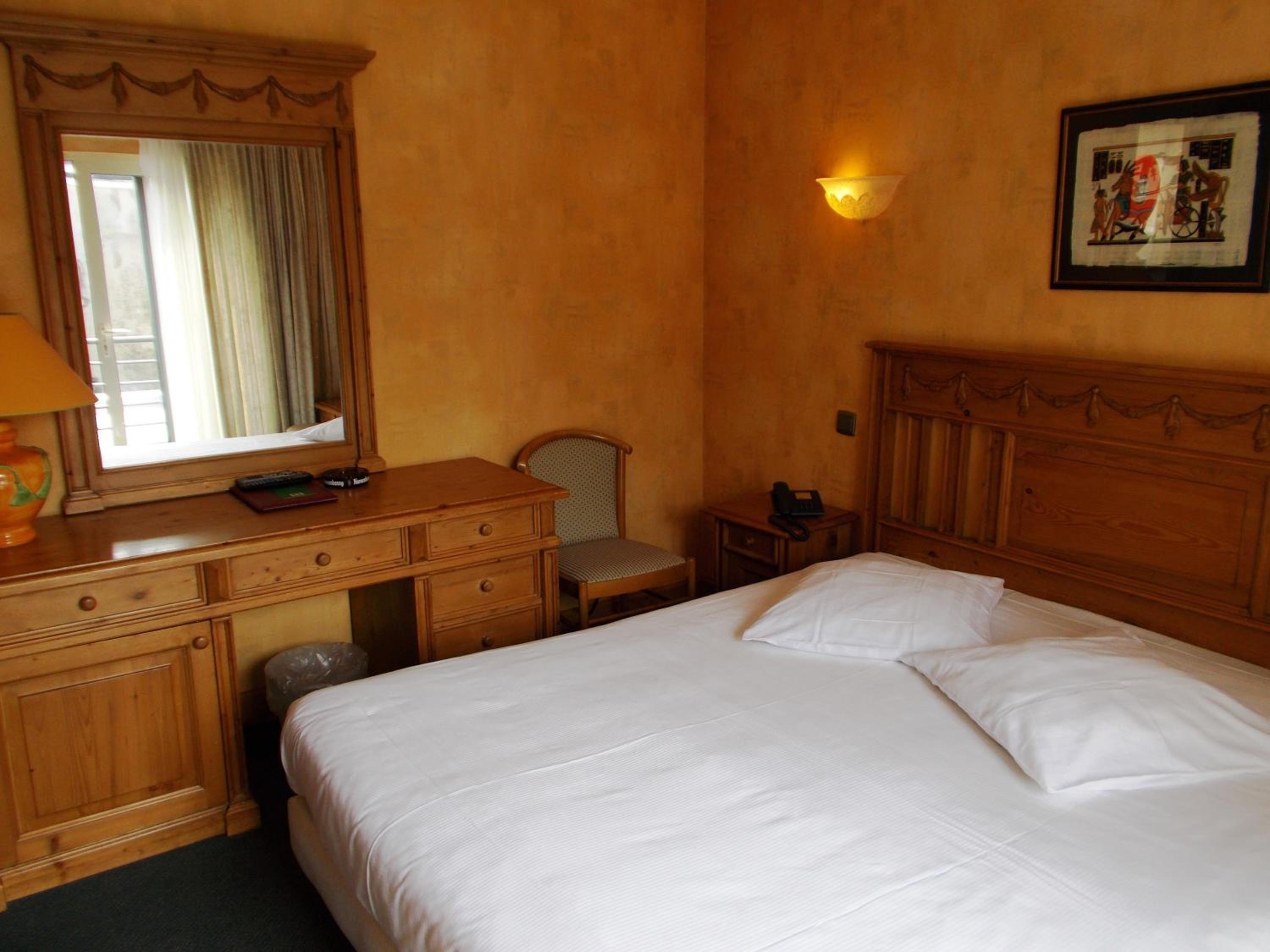 Double Room with Private Shower photo 3