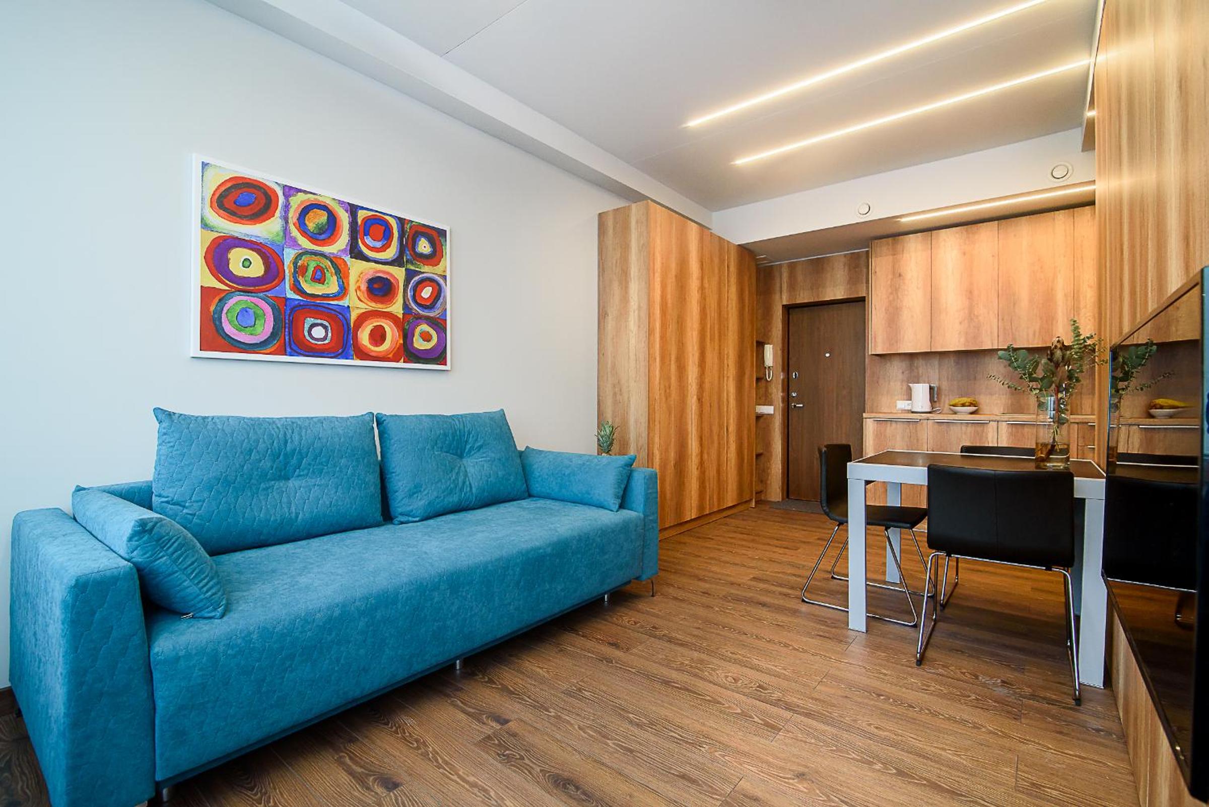 One-Bedroom Apartment - Photo 2