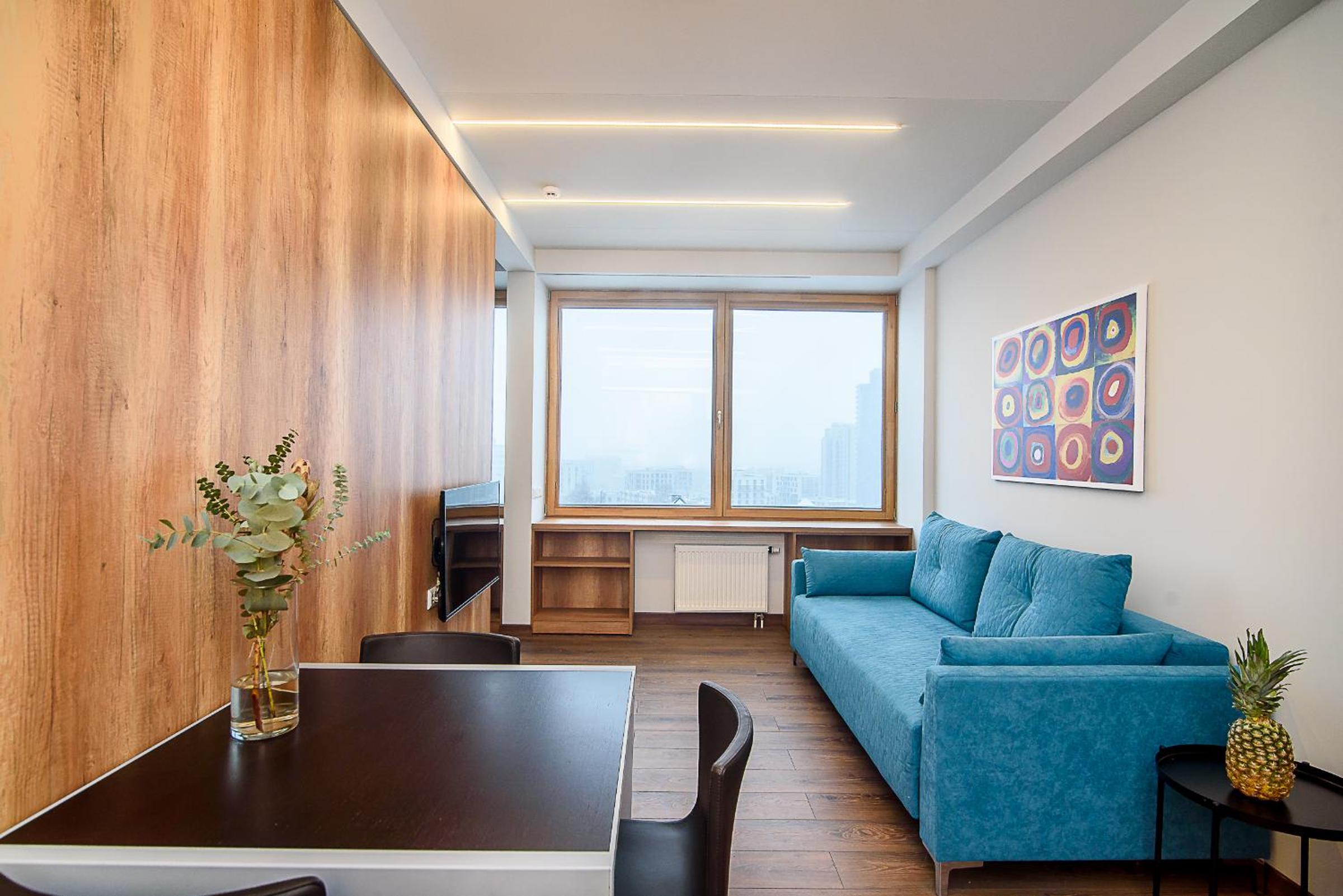 One-Bedroom Apartment - Photo 3