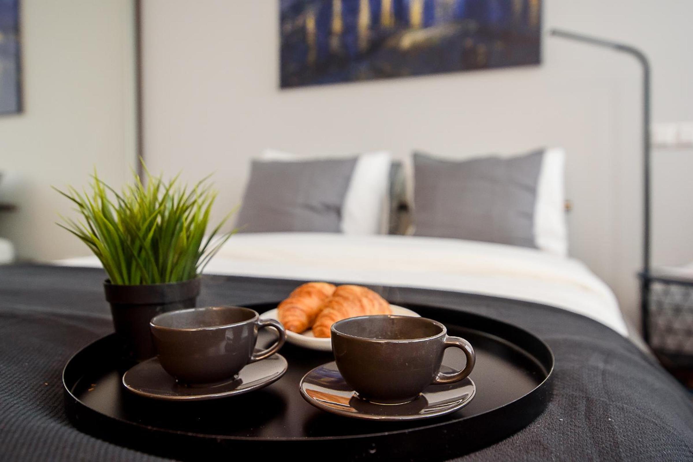 One-Bedroom Apartment - Photo 8