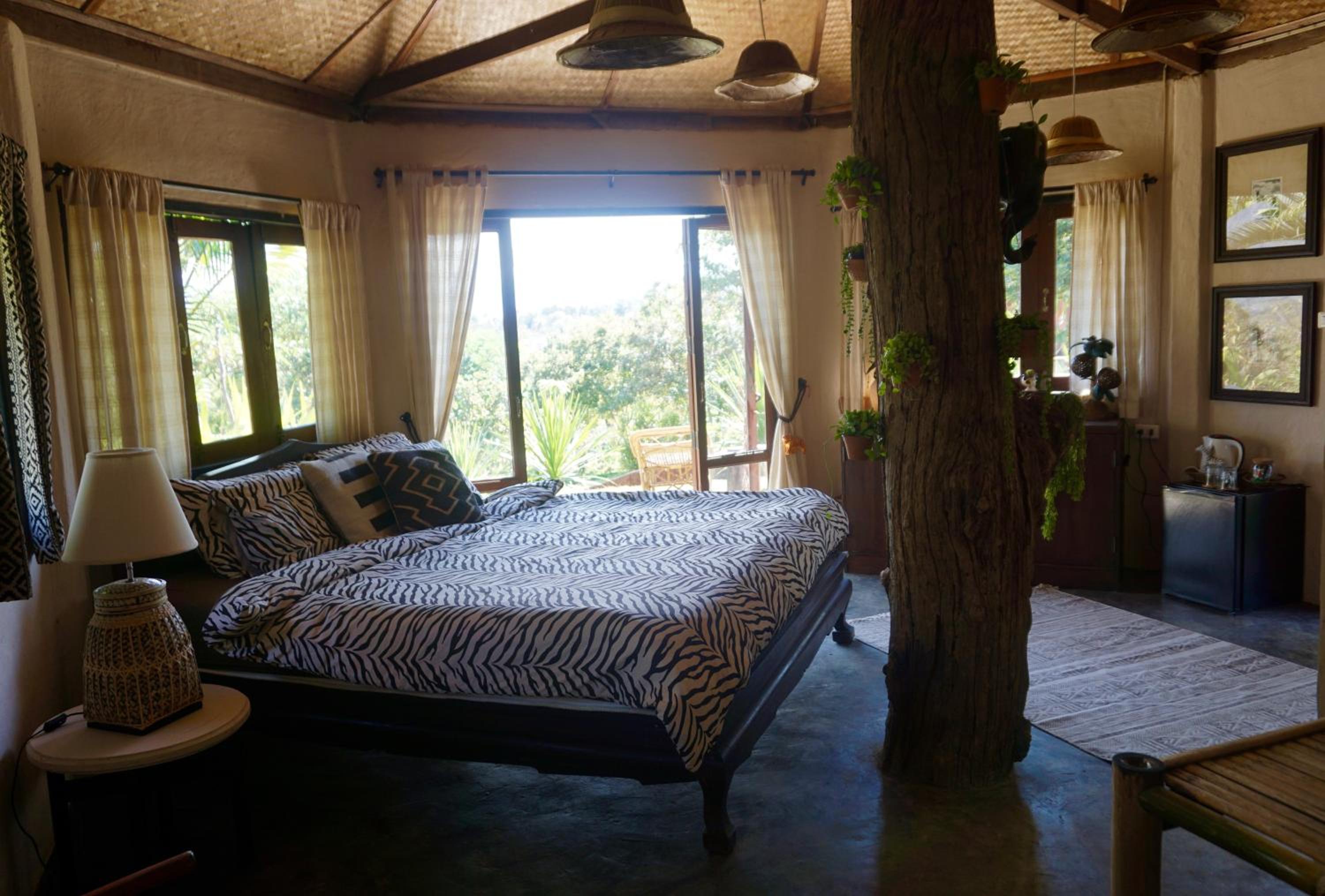 Superior Bungalow photo 2
