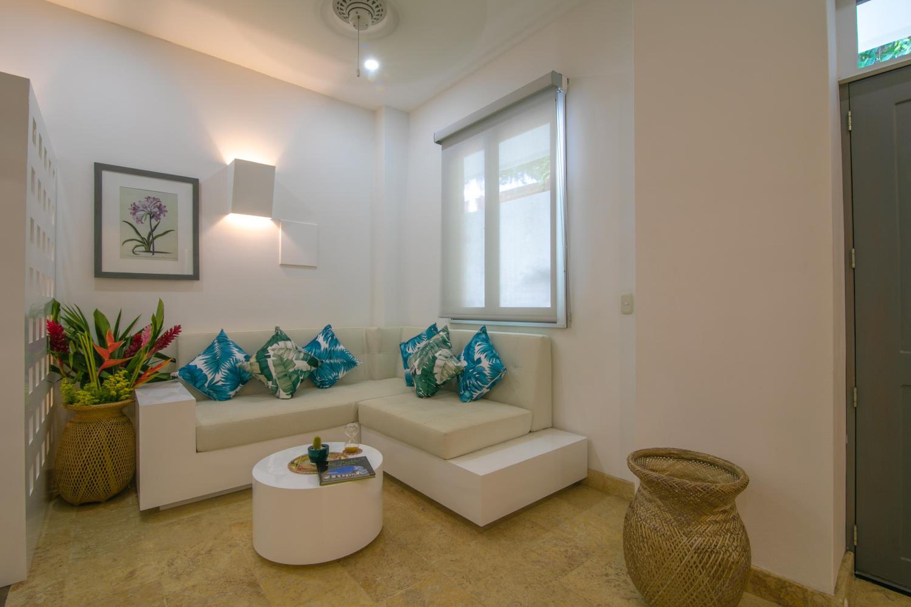 Apartment with Terrace photo 3