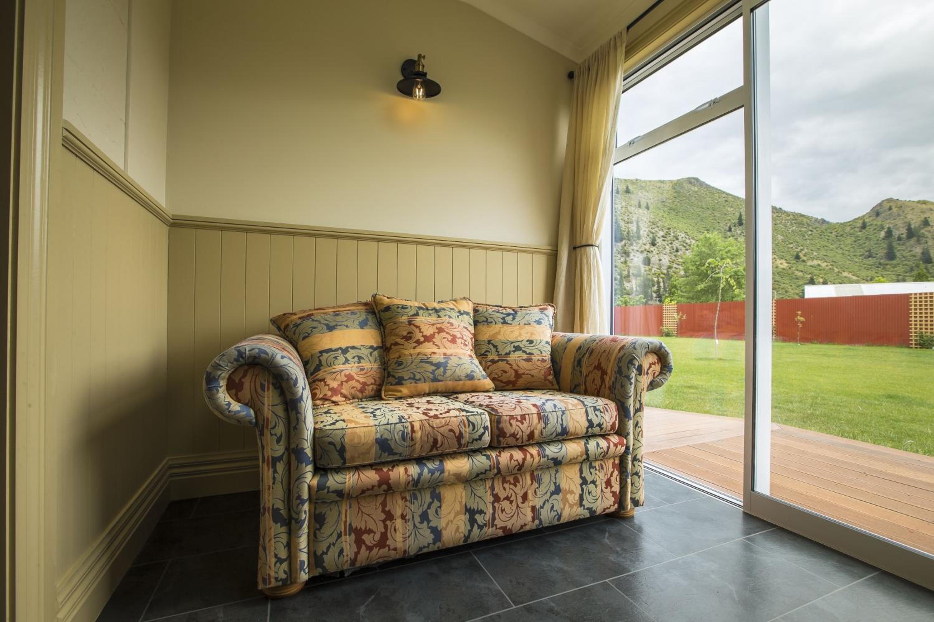 Double or Twin Room with Mountain View photo 3