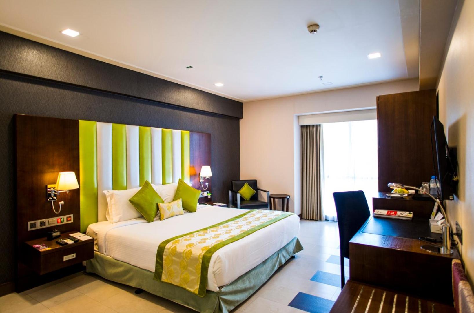 Super Deluxe Double Room photo 3