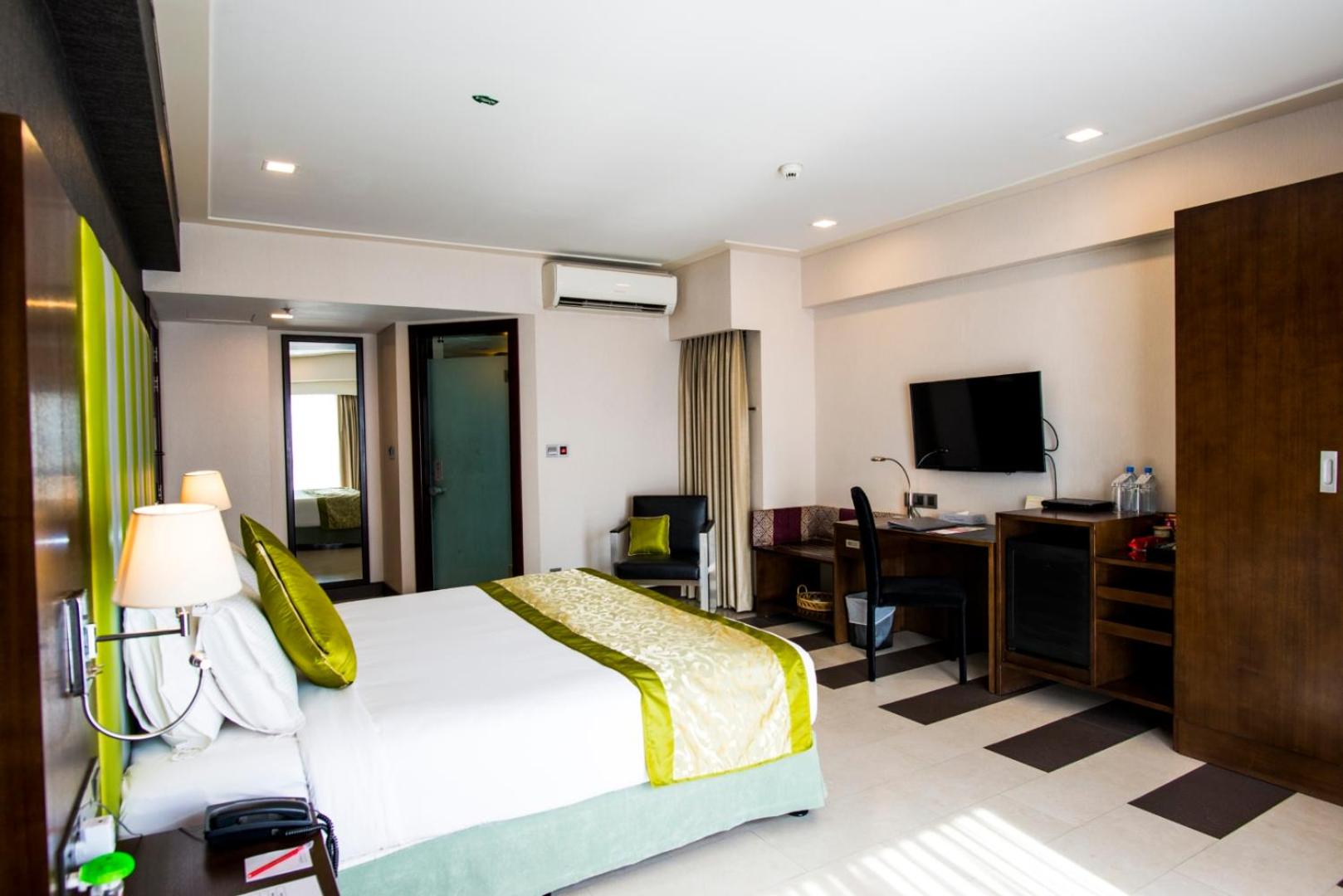 King Suite photo 2