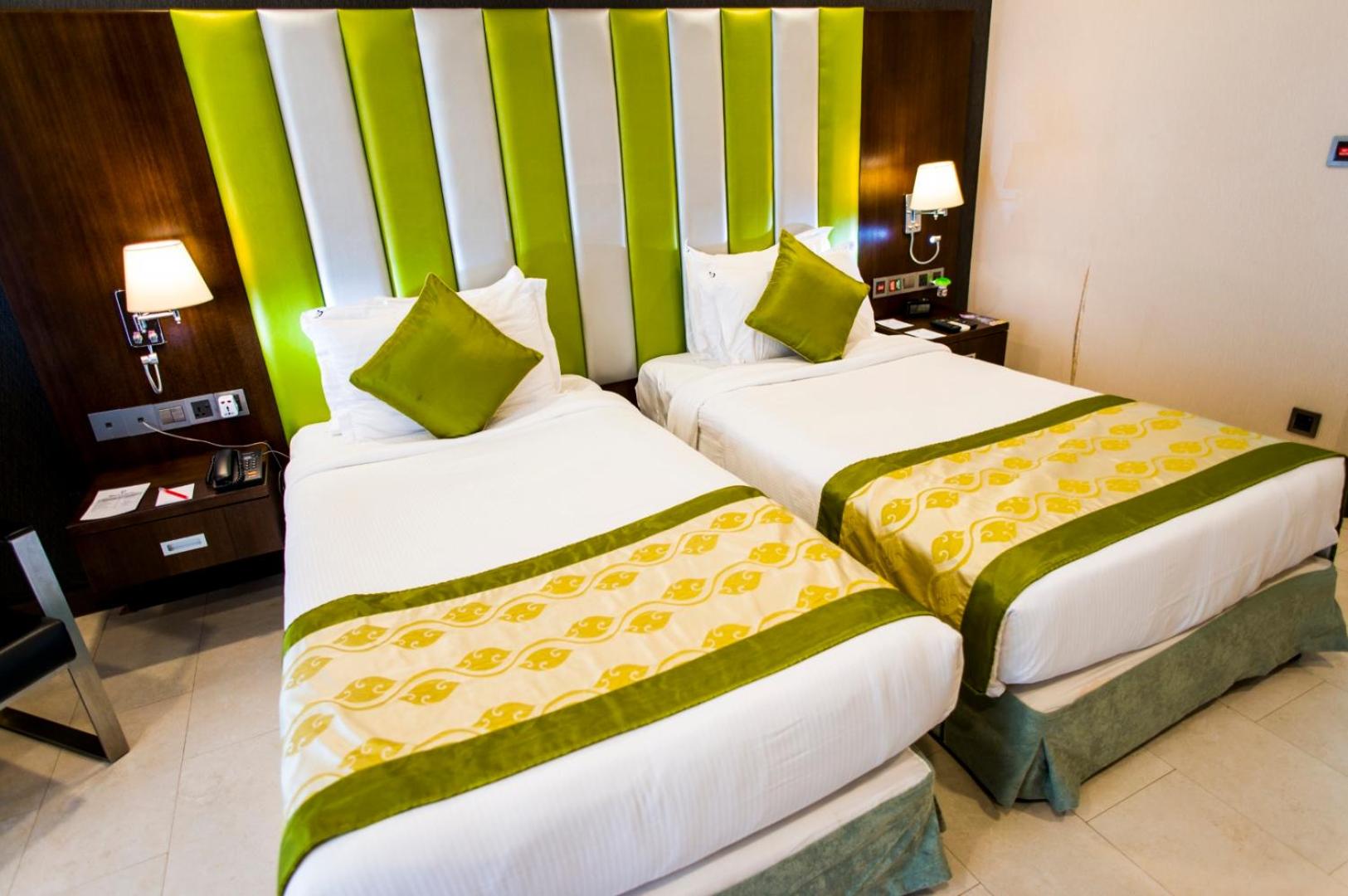 Deluxe Twin Room photo 2