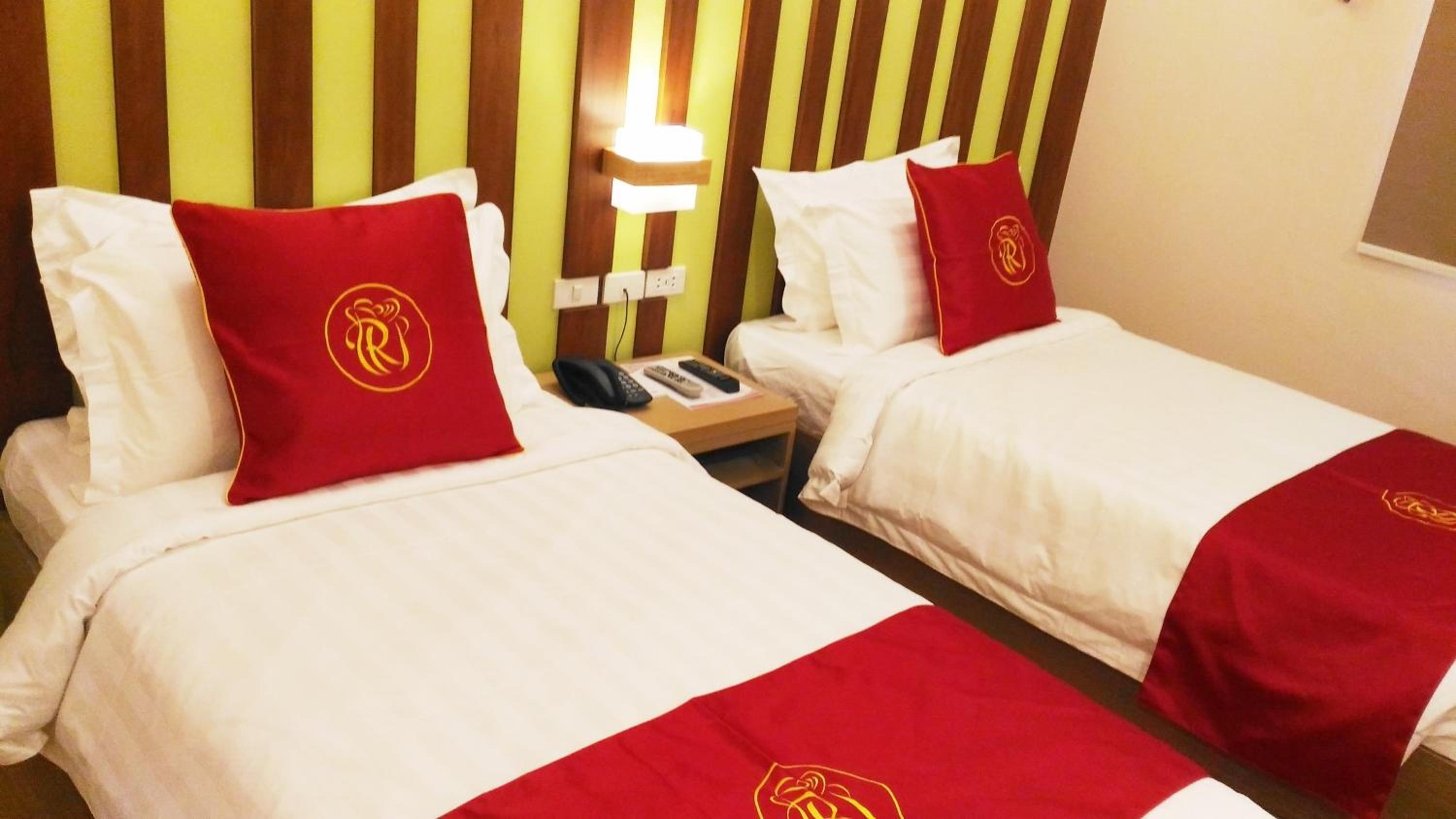 Superior Twin Room - Photo 9