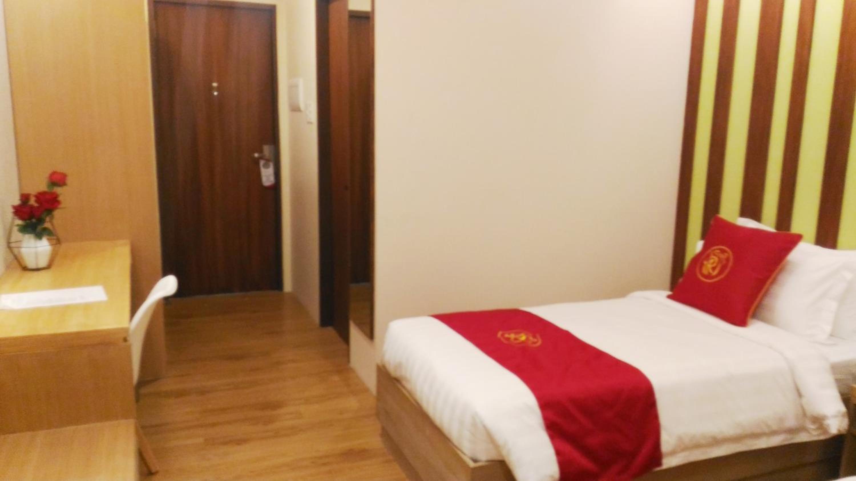 Superior Twin Room - Photo 10