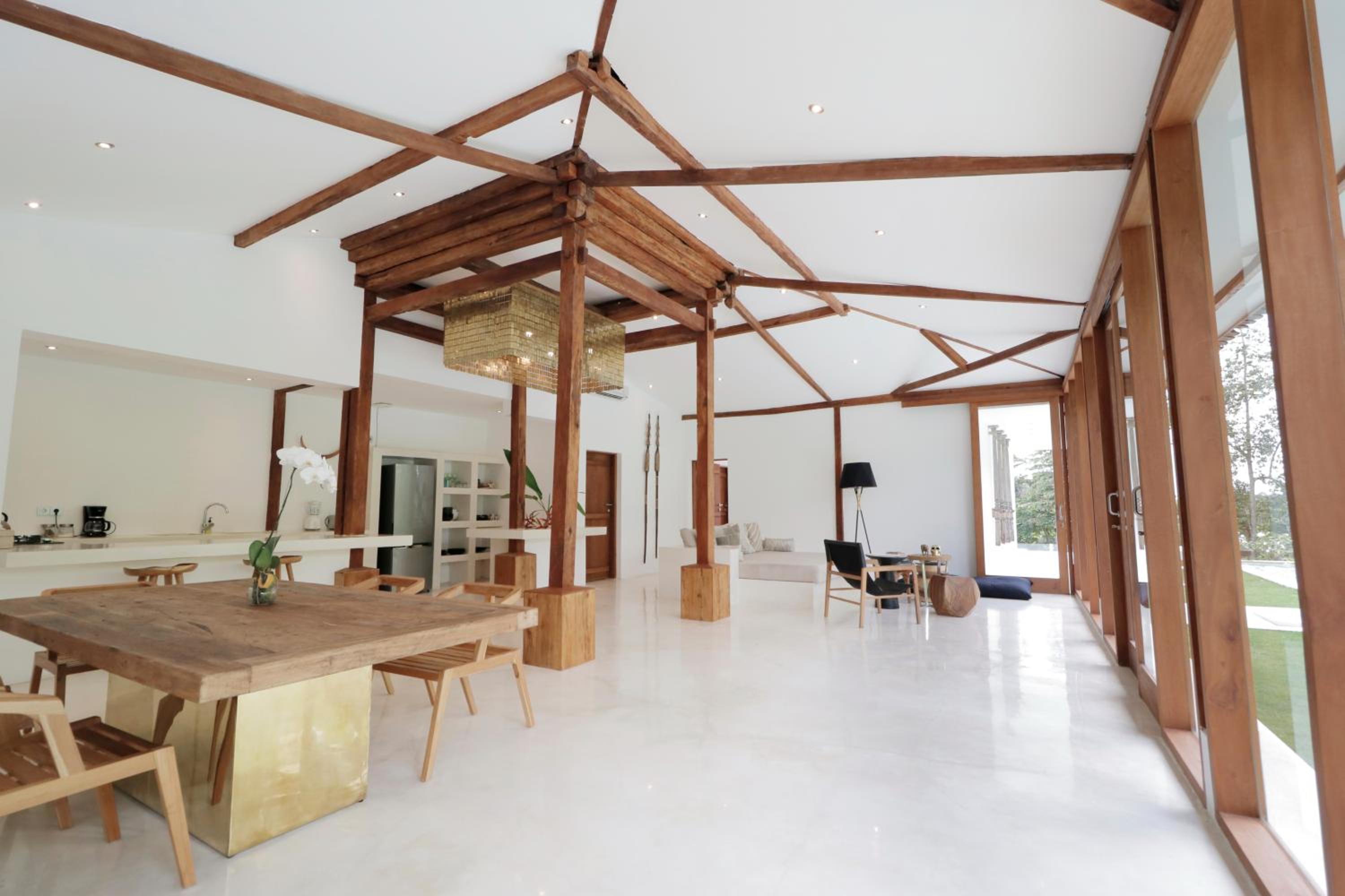 Three-Bedroom Villa with Private Pool - Photo 3