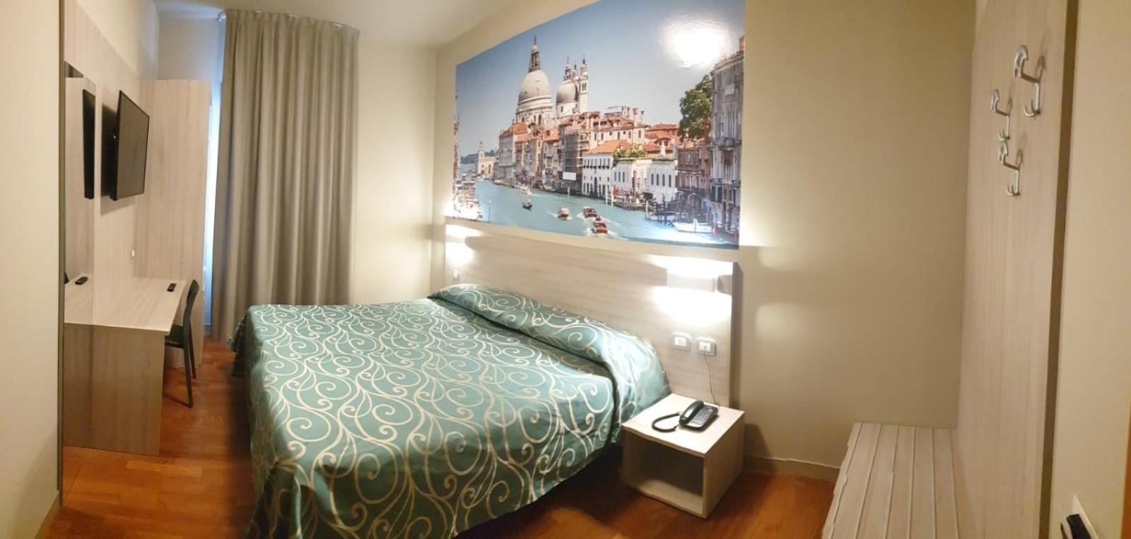 Twin/Double Room - Photo 1