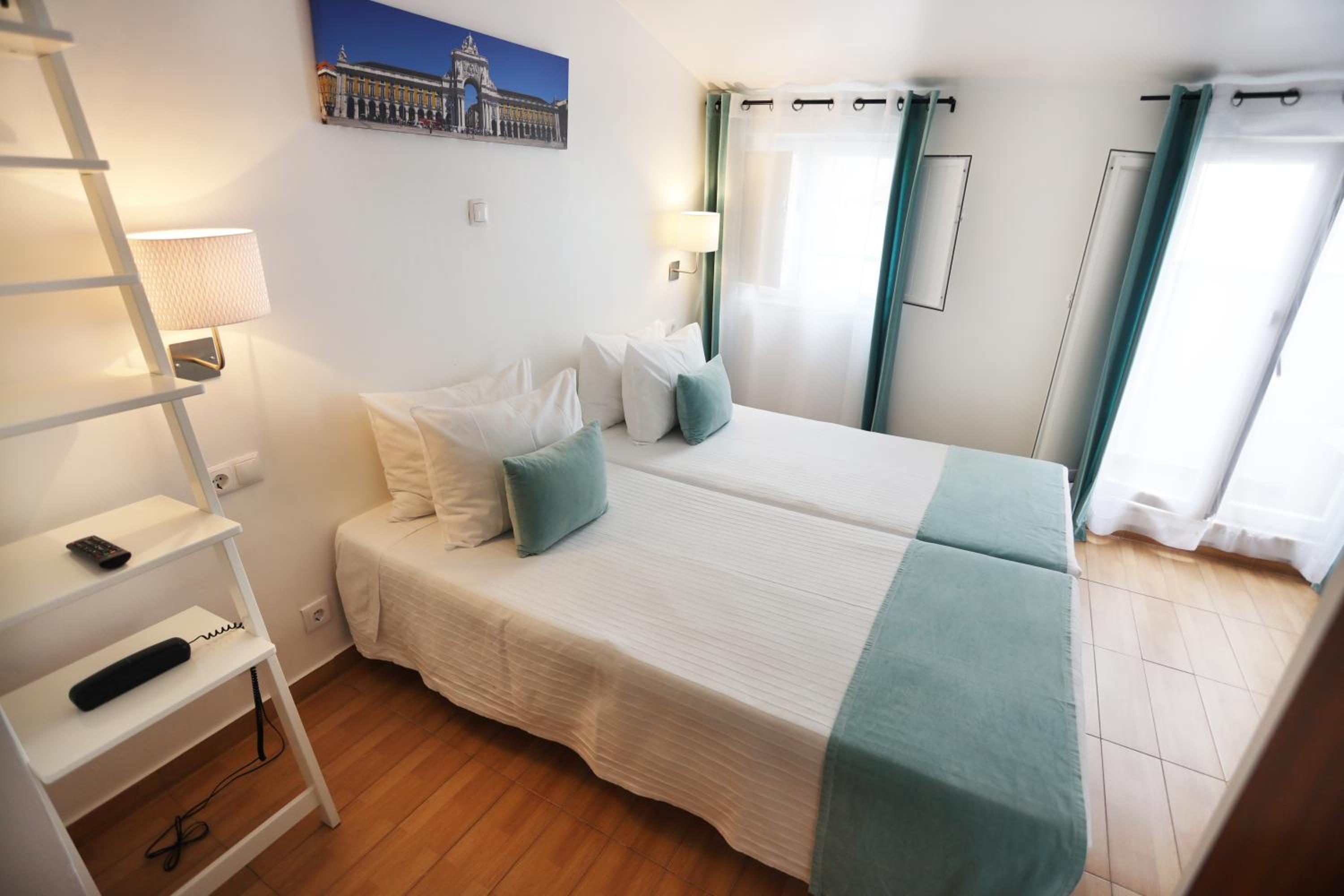 Superior Double or Twin Room - Photo 20