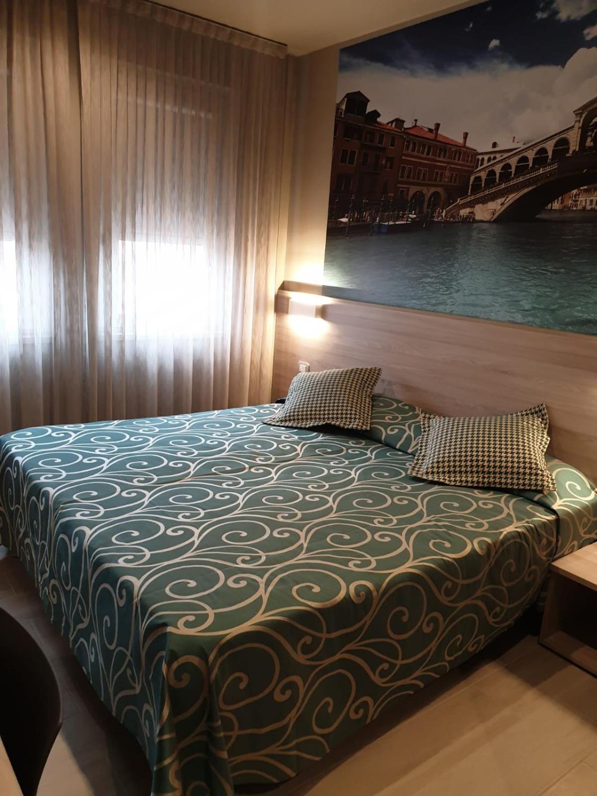 Twin/Double Room - Photo 2
