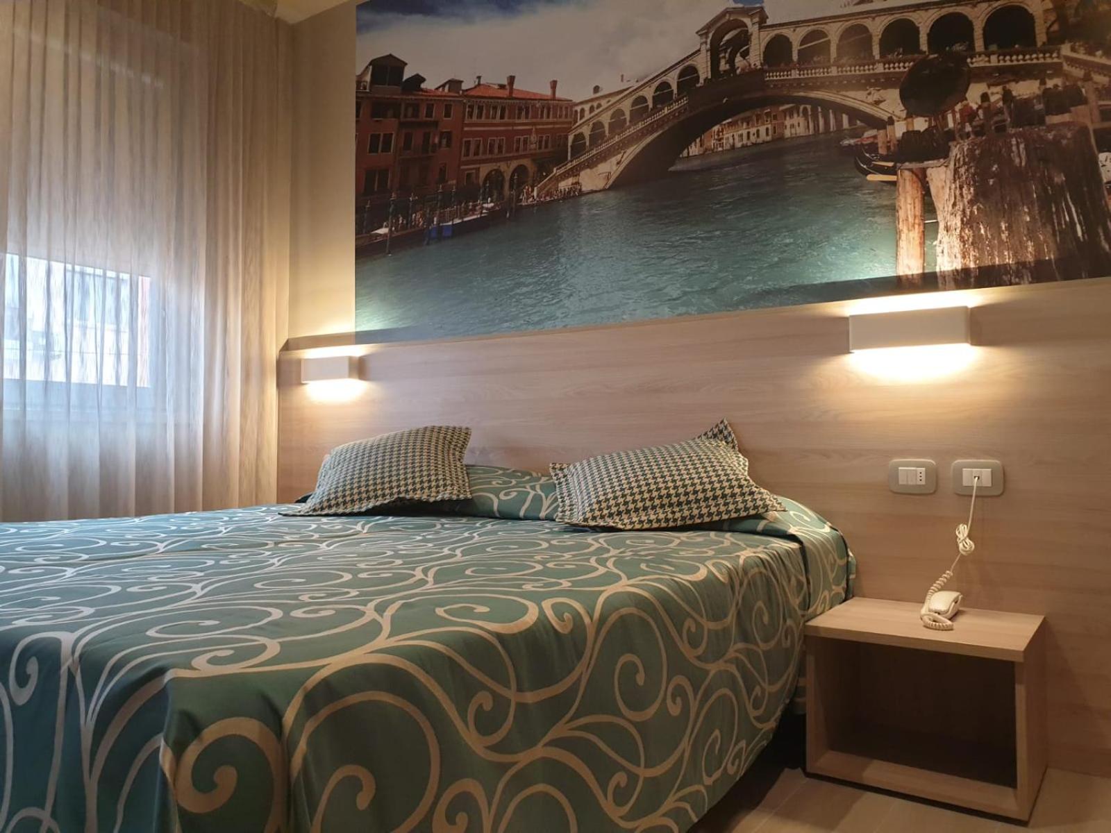Twin/Double Room - Photo 14
