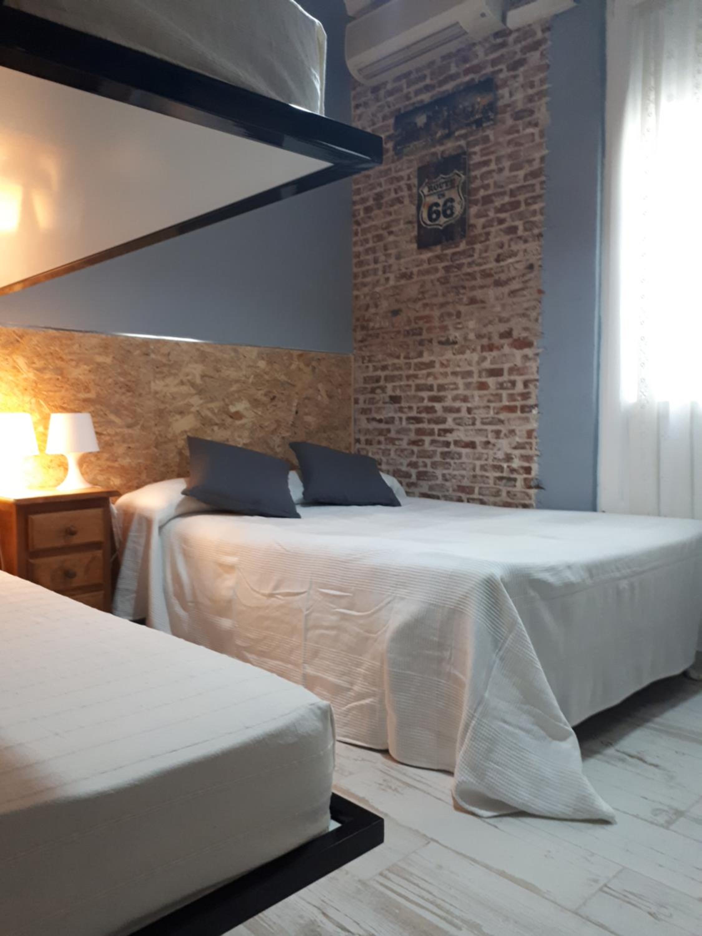 Habitación Cuádruple con Baño Privado