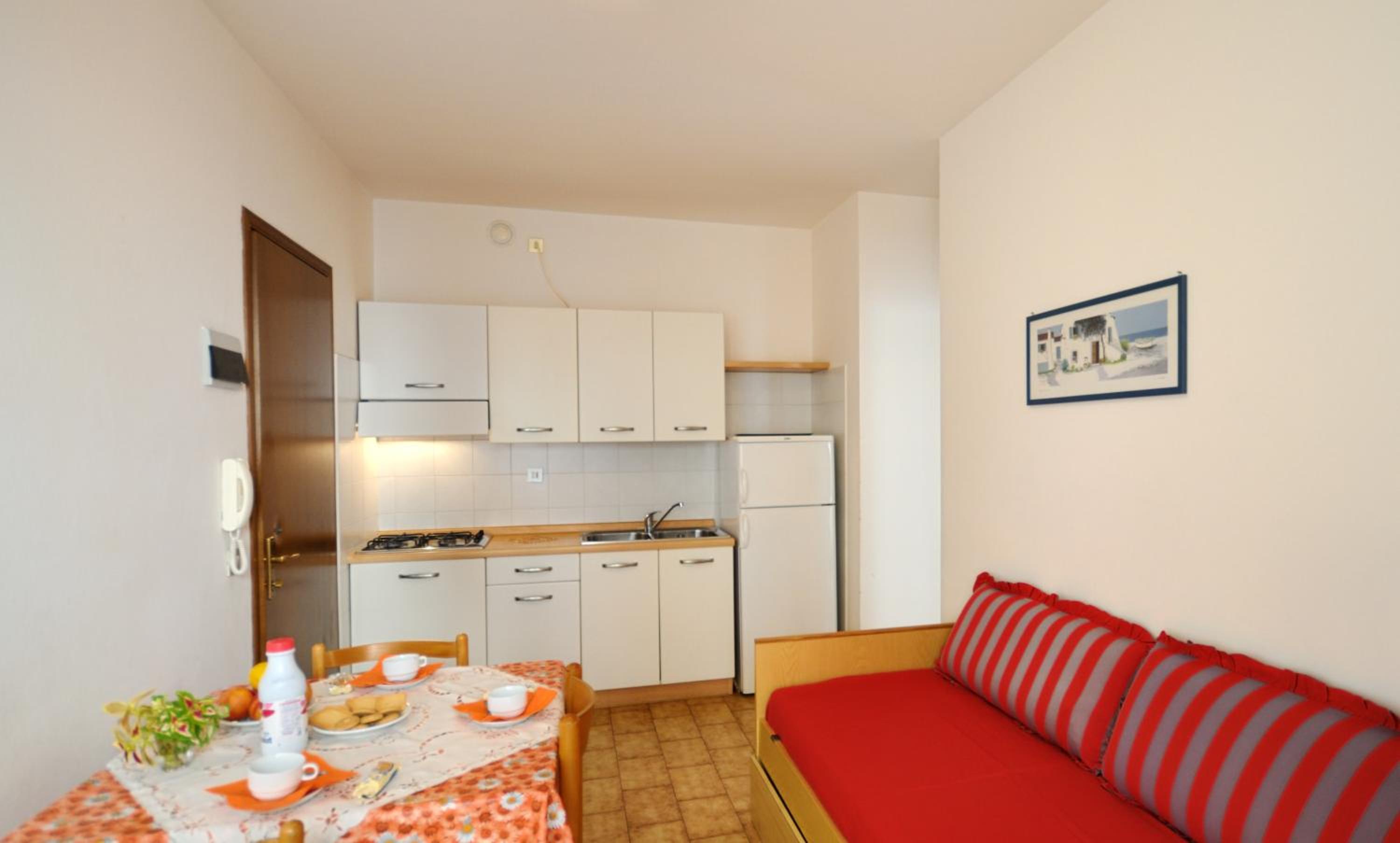One-Bedroom Apartment photo 2
