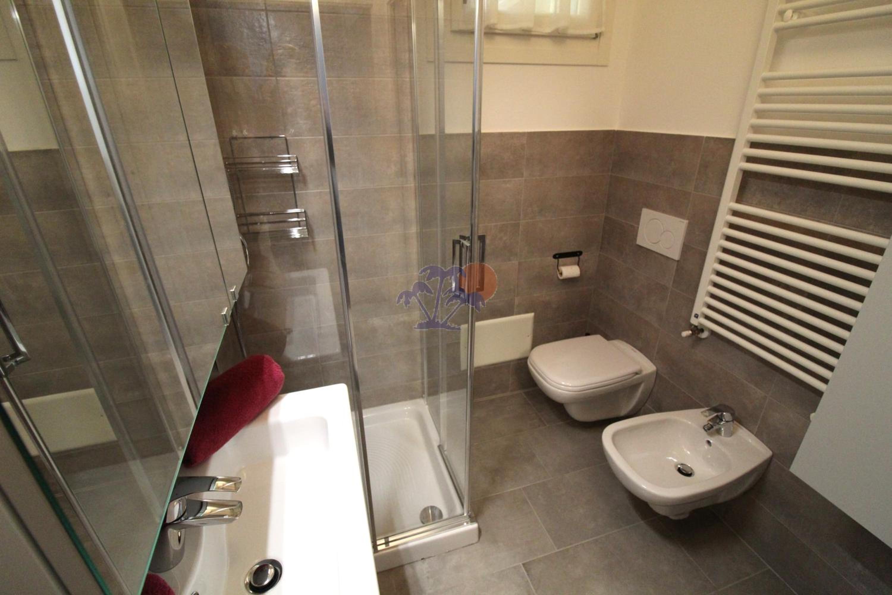 Apartment - Ground Floor photo 2
