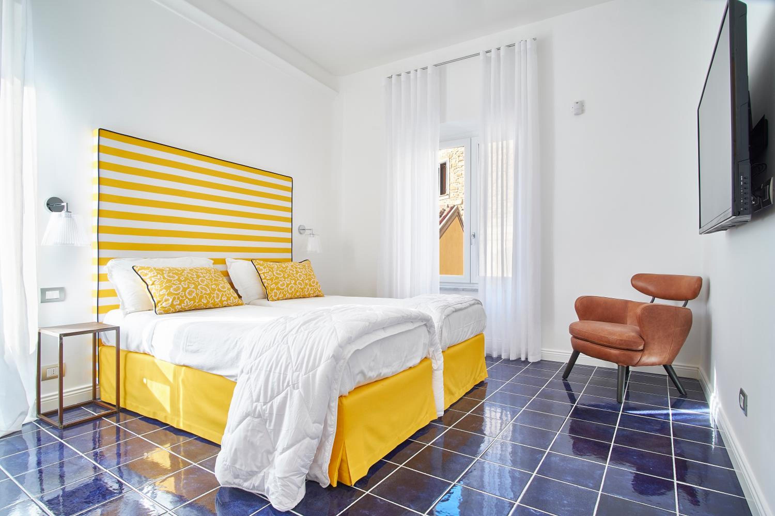 Comfort Quadruple Room - Photo 8