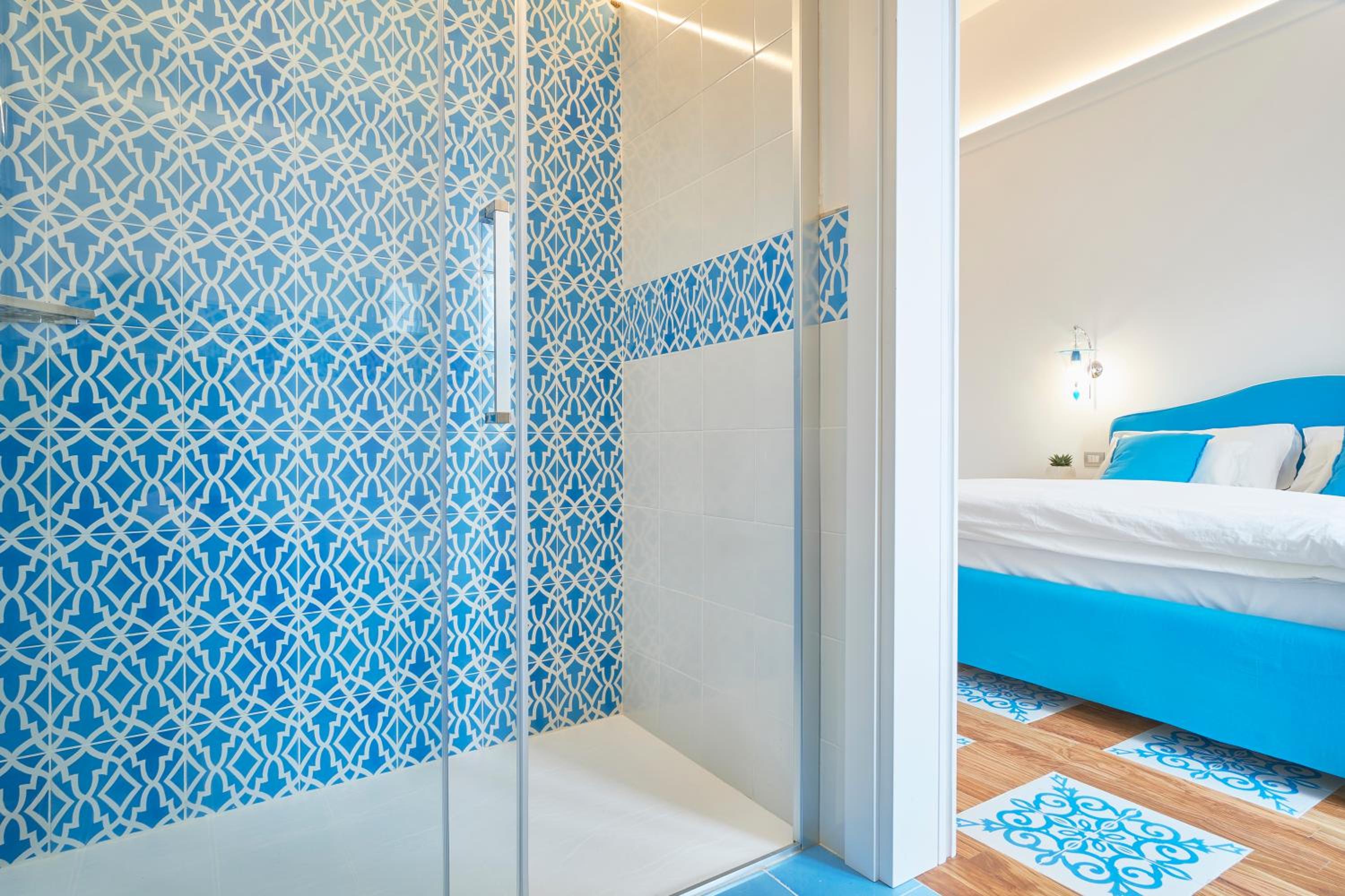 Standard Double Room - Photo 20