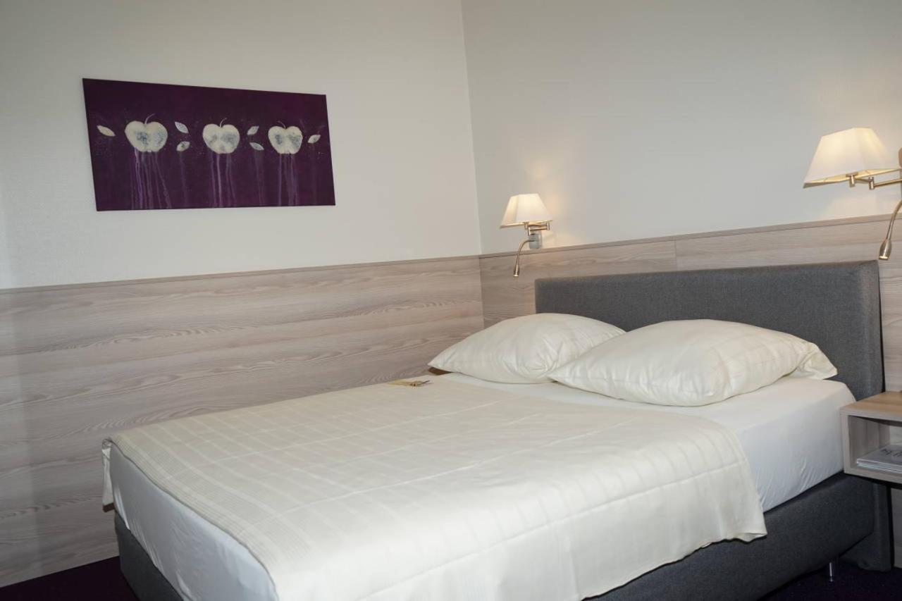 Standard Double Room photo 2