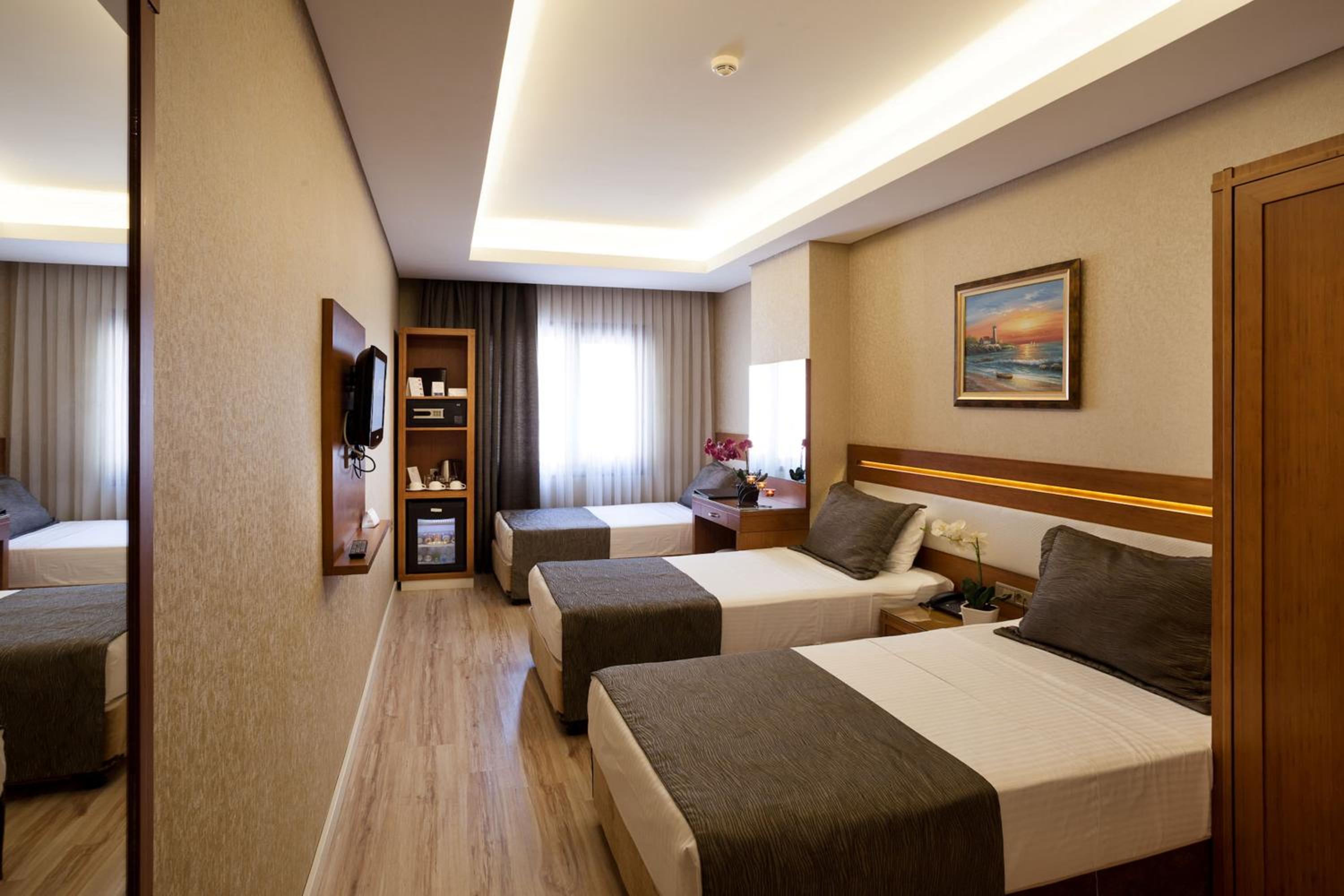 Standard Triple Room photo 1