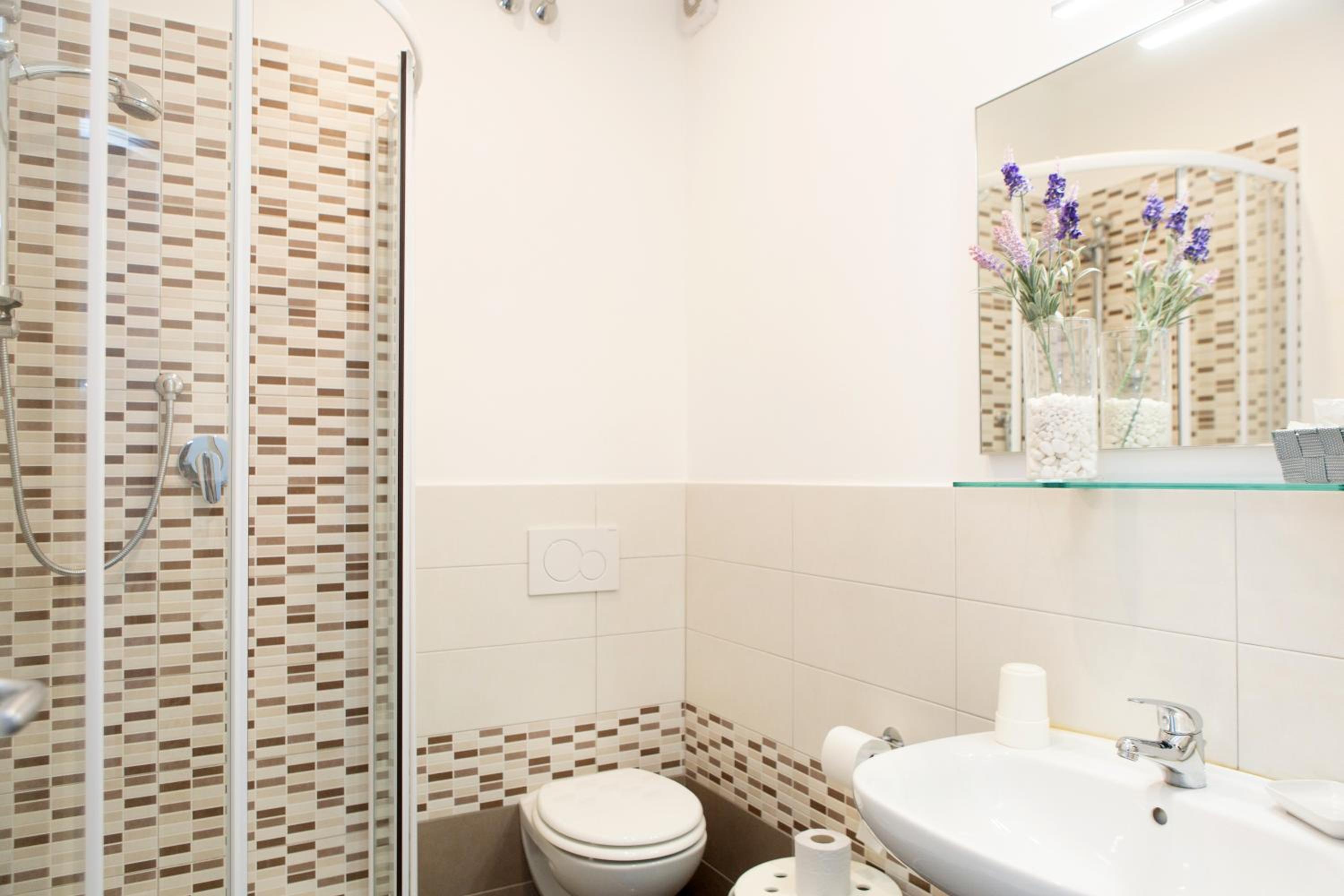 Deluxe Double Room - Photo 7