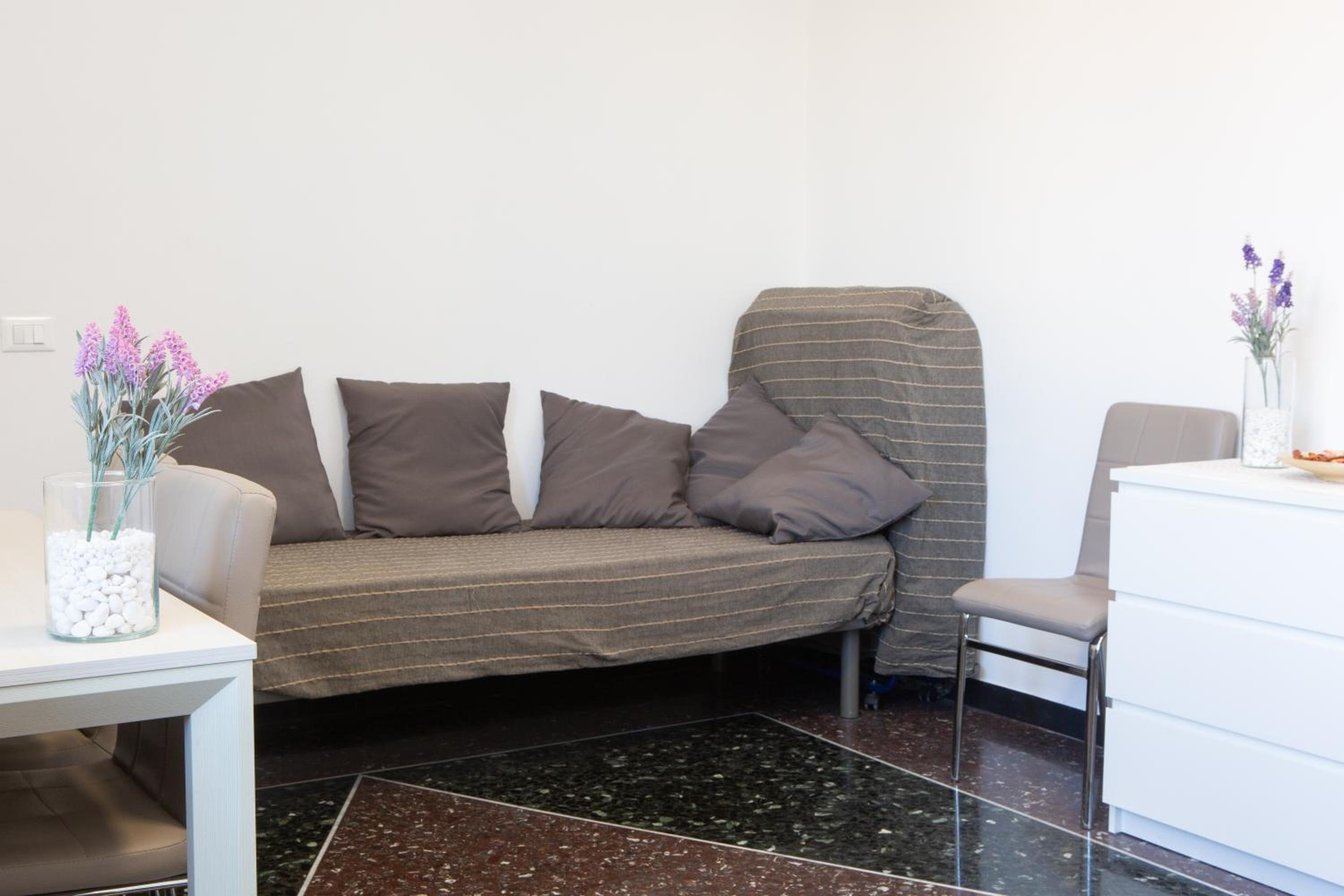 Family Studio - Photo 21