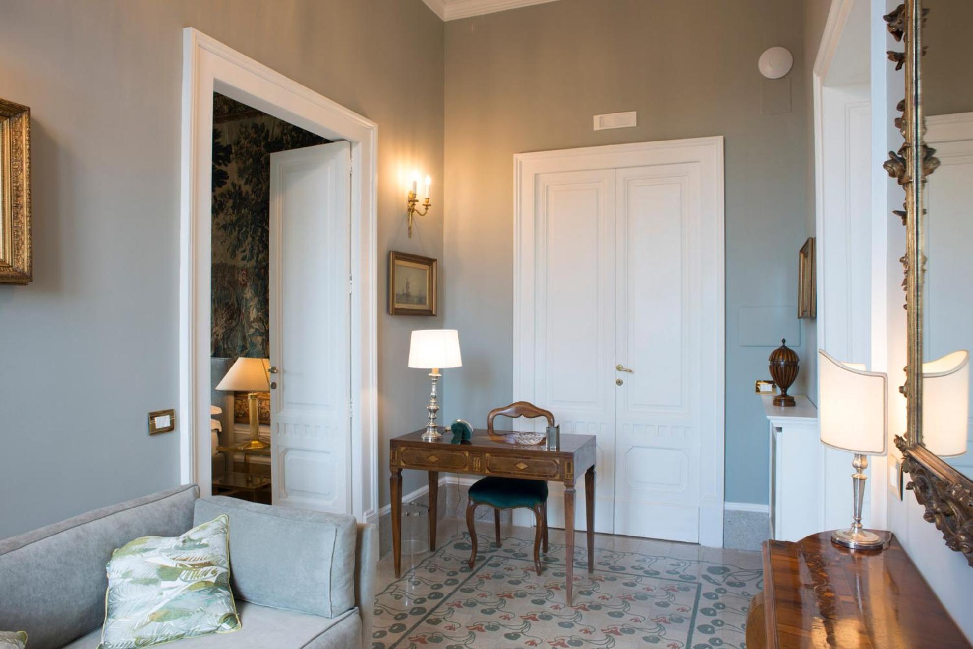Suite - Photo 4