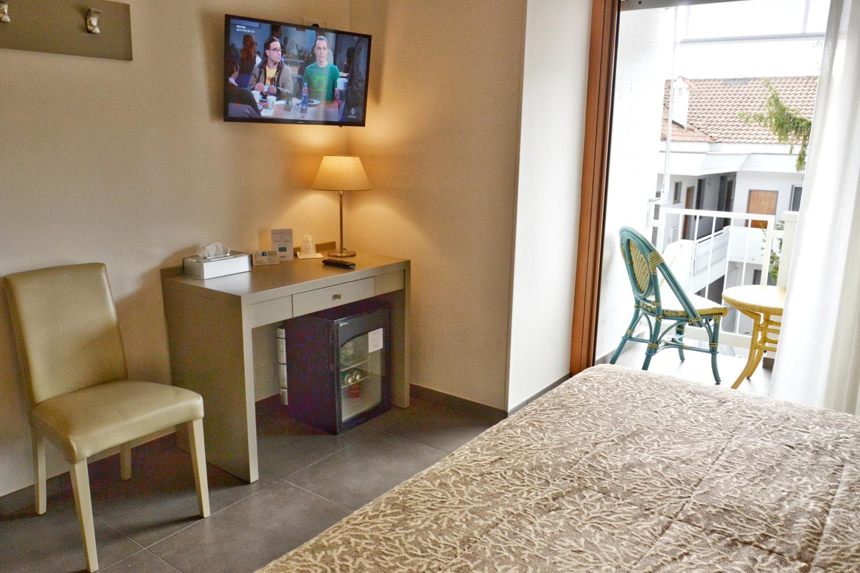 Double or Twin Room with Balcony photo 2