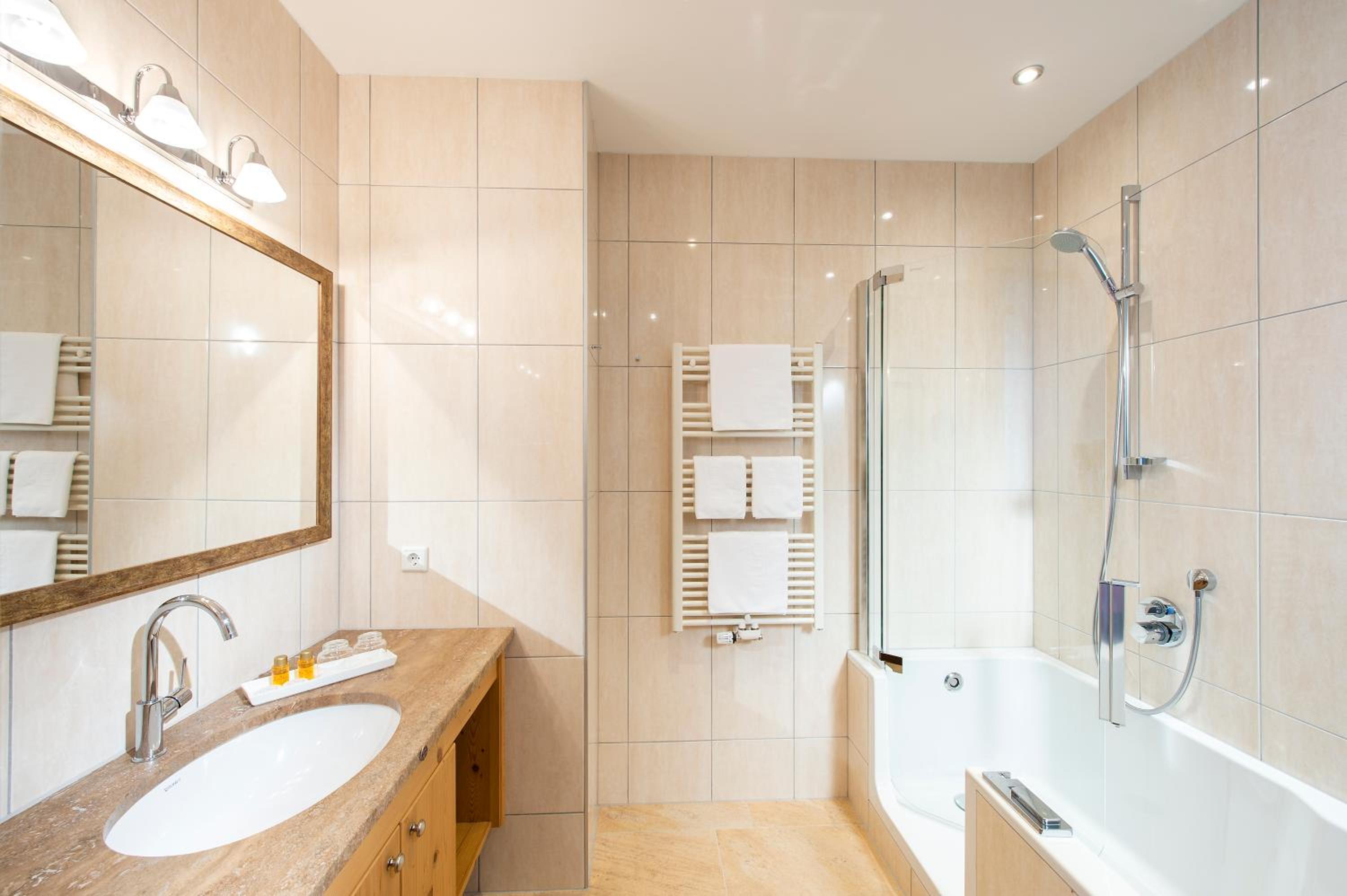 Superior Double Room - Photo 2