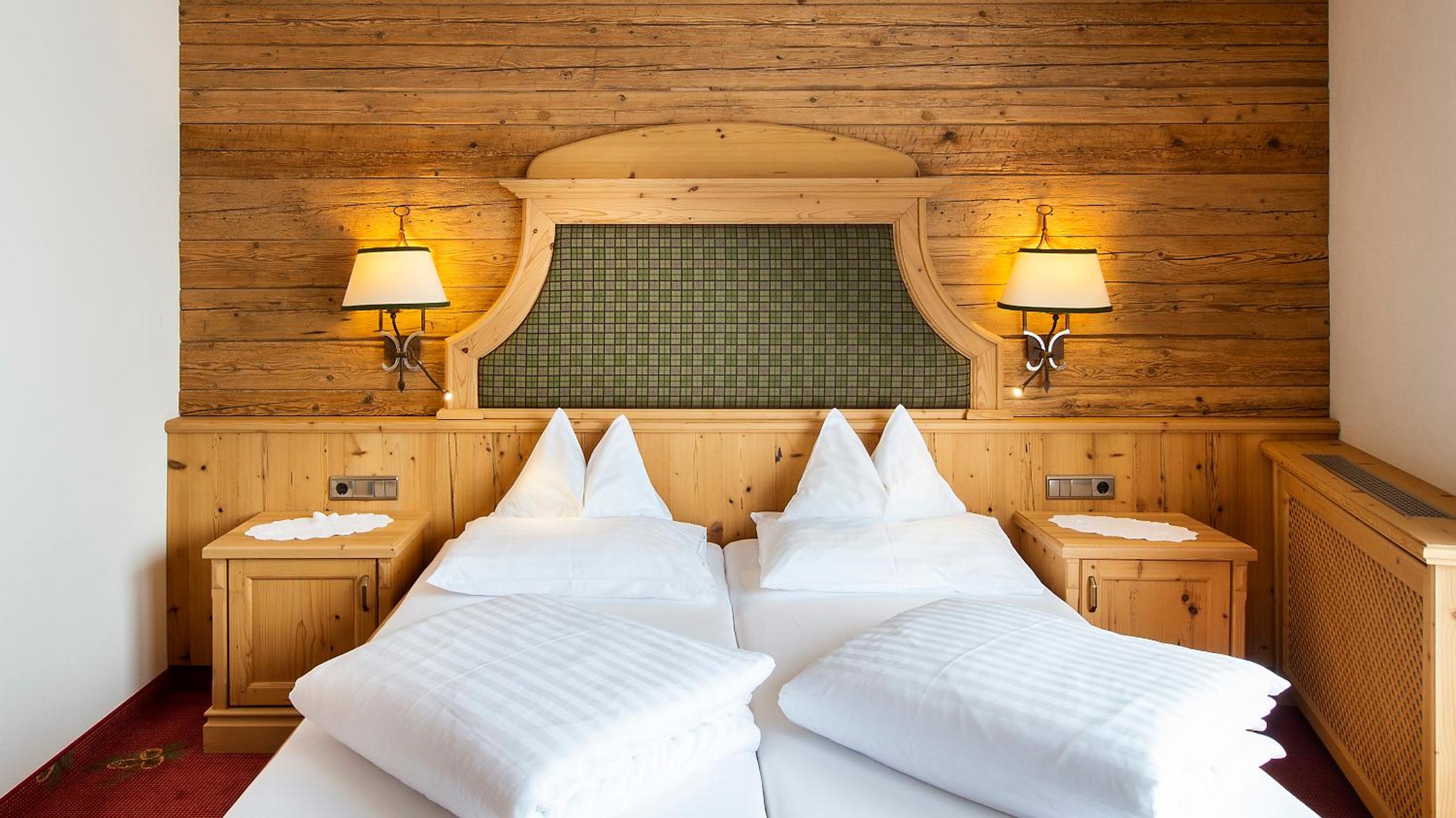 Deluxe Suite - Photo 5